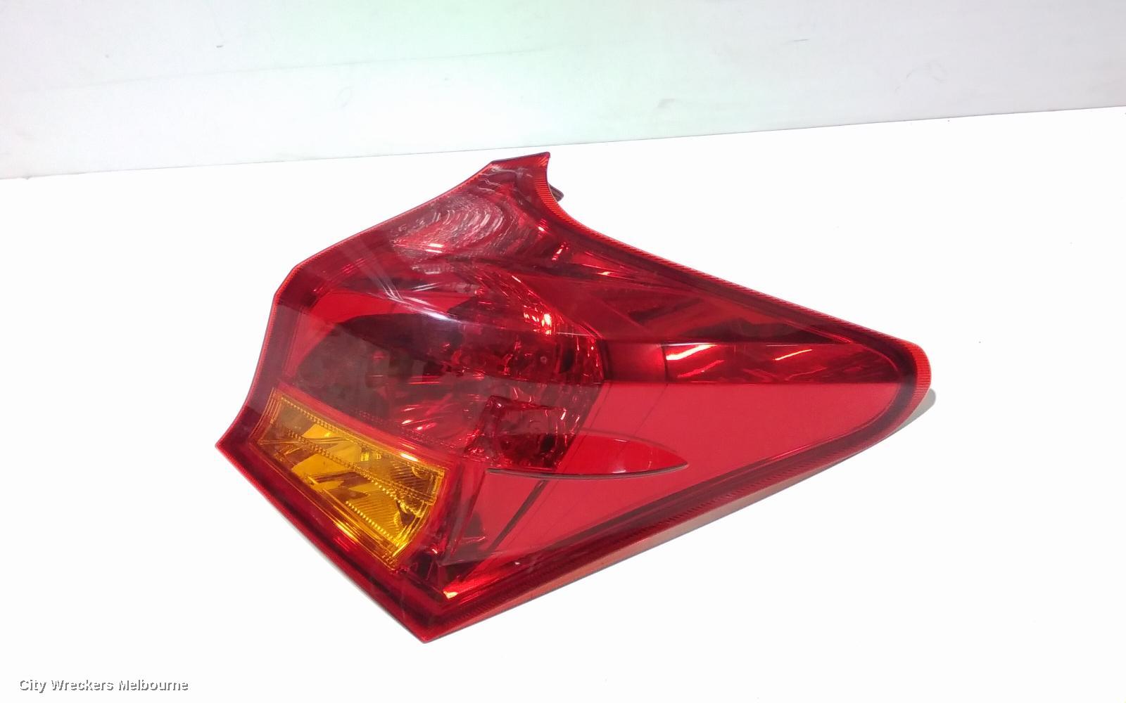 TOYOTA COROLLA RIGHT TAILLIGHT, ZRE182R/ZWE186R, HATCH, 10/2012 - 03/2015