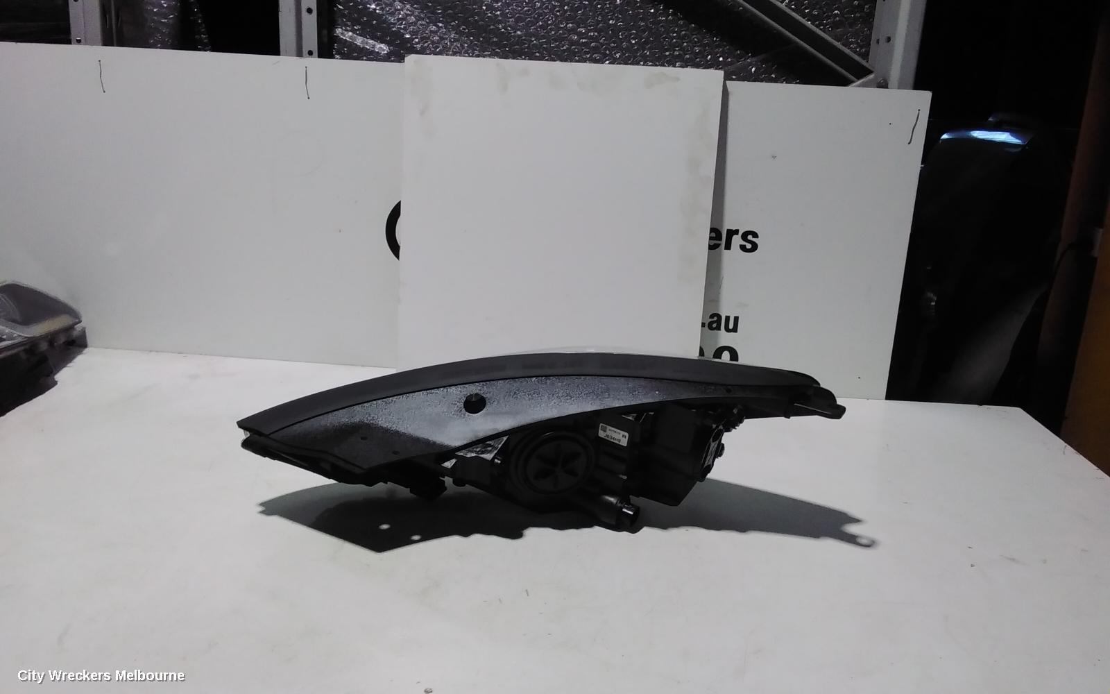 HYUNDAI TUCSON RIGHT HEADLAMP, TL, ACTIVE/ACTIVE X, KOREAN BUILT (VIN KMHJ), HALOGEN TYPE, NON DAYTIME RUNNING LAMP, 06/2015 - 06/2018