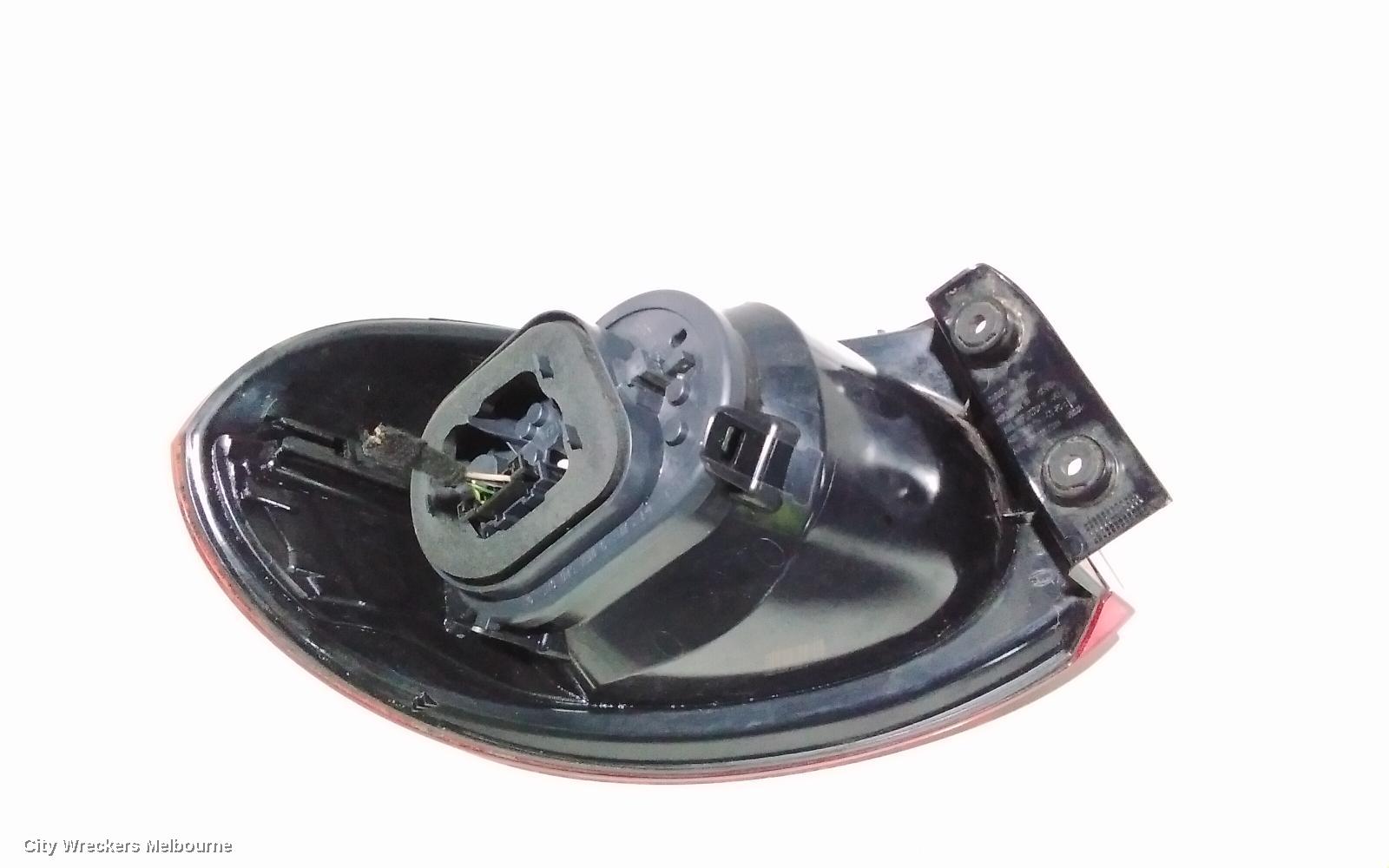 VOLKSWAGEN TIGUAN RIGHT TAILLIGHT, 5N, 05/2008 - 06/2011