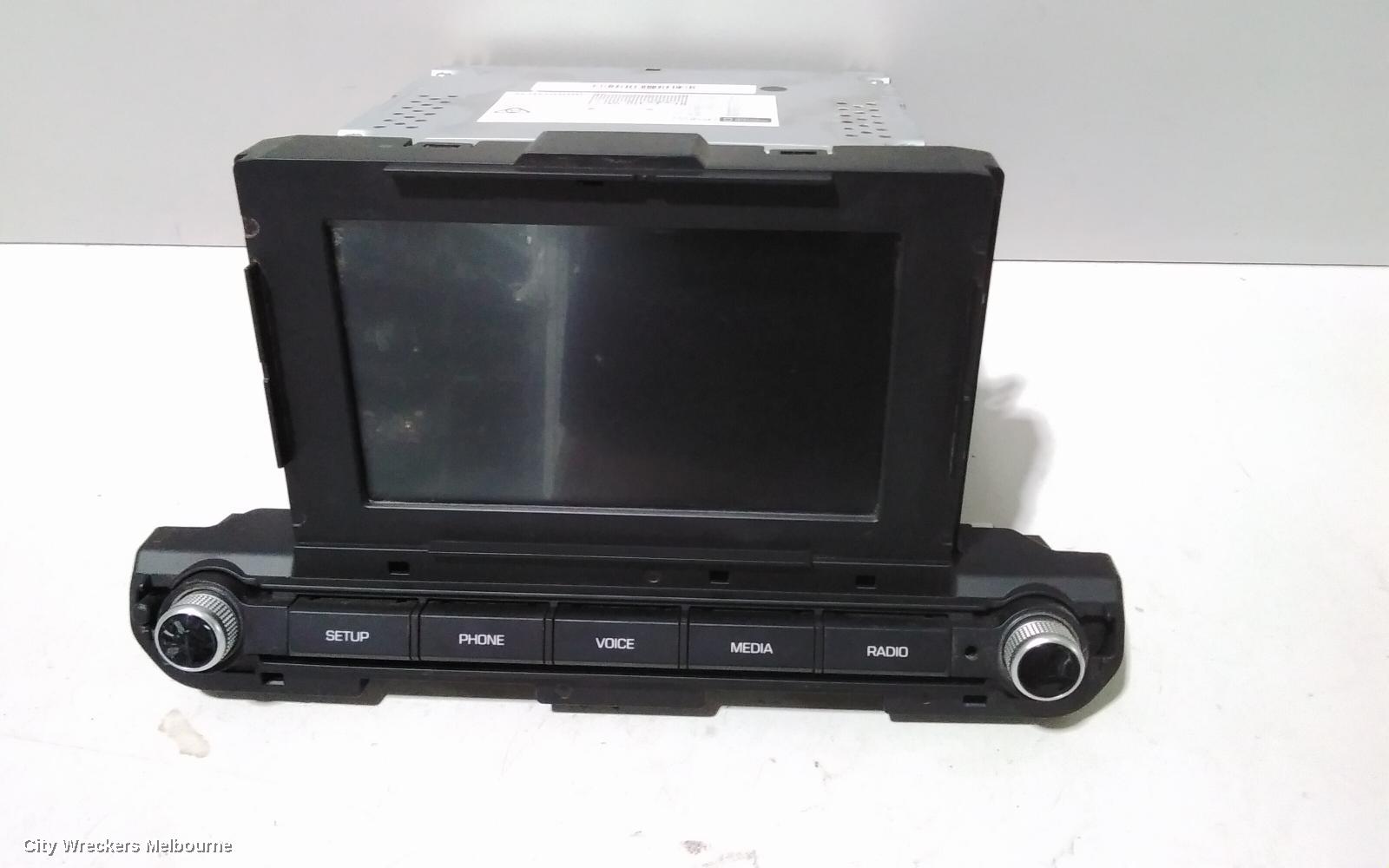 HYUNDAI ELANTRA RADIO/CD/DVD/SAT/TV, DISPLAY & CONTROL UNIT, 7IN NON SAT NAV TYPE, AD, 12/2015 - 09/2018