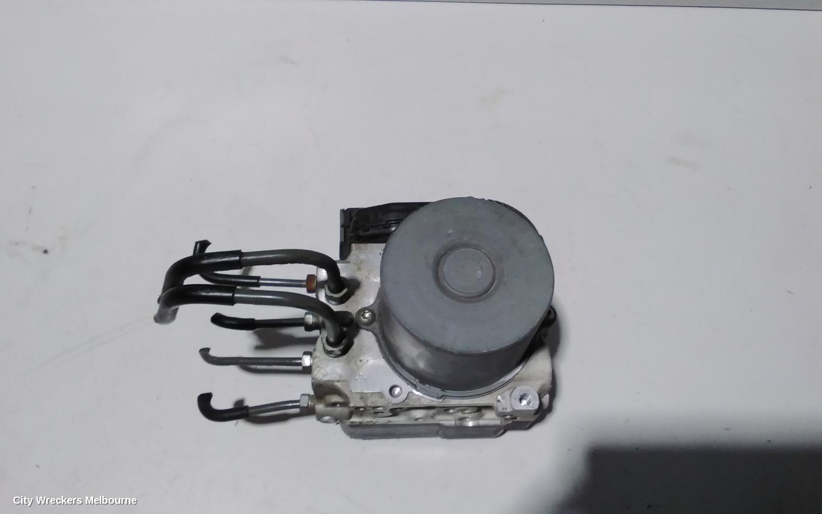 TOYOTA KLUGER ABS PUMP/MODULATOR, GSU40-GSU45, 05/2007 - 02/2014