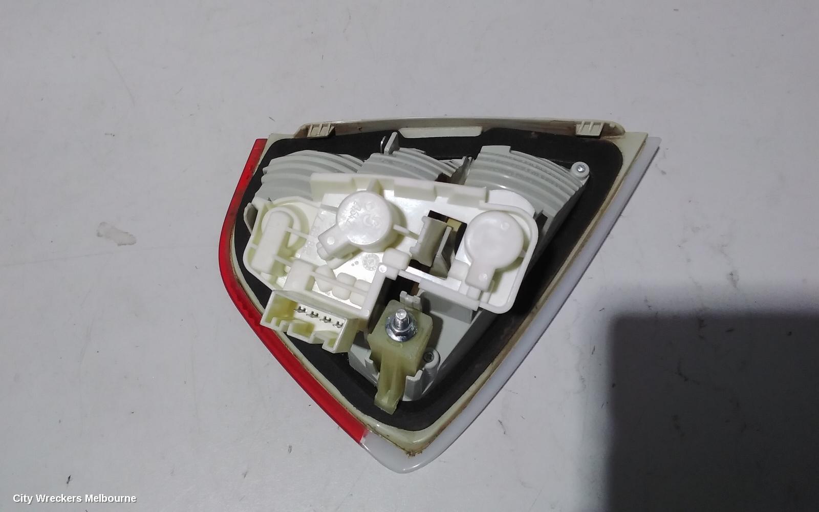 BMW 3 SERIES REAR GARNISH, BOOTLID LAMP (RH SIDE), SEDAN, E90, 03/2005 - 09/2008