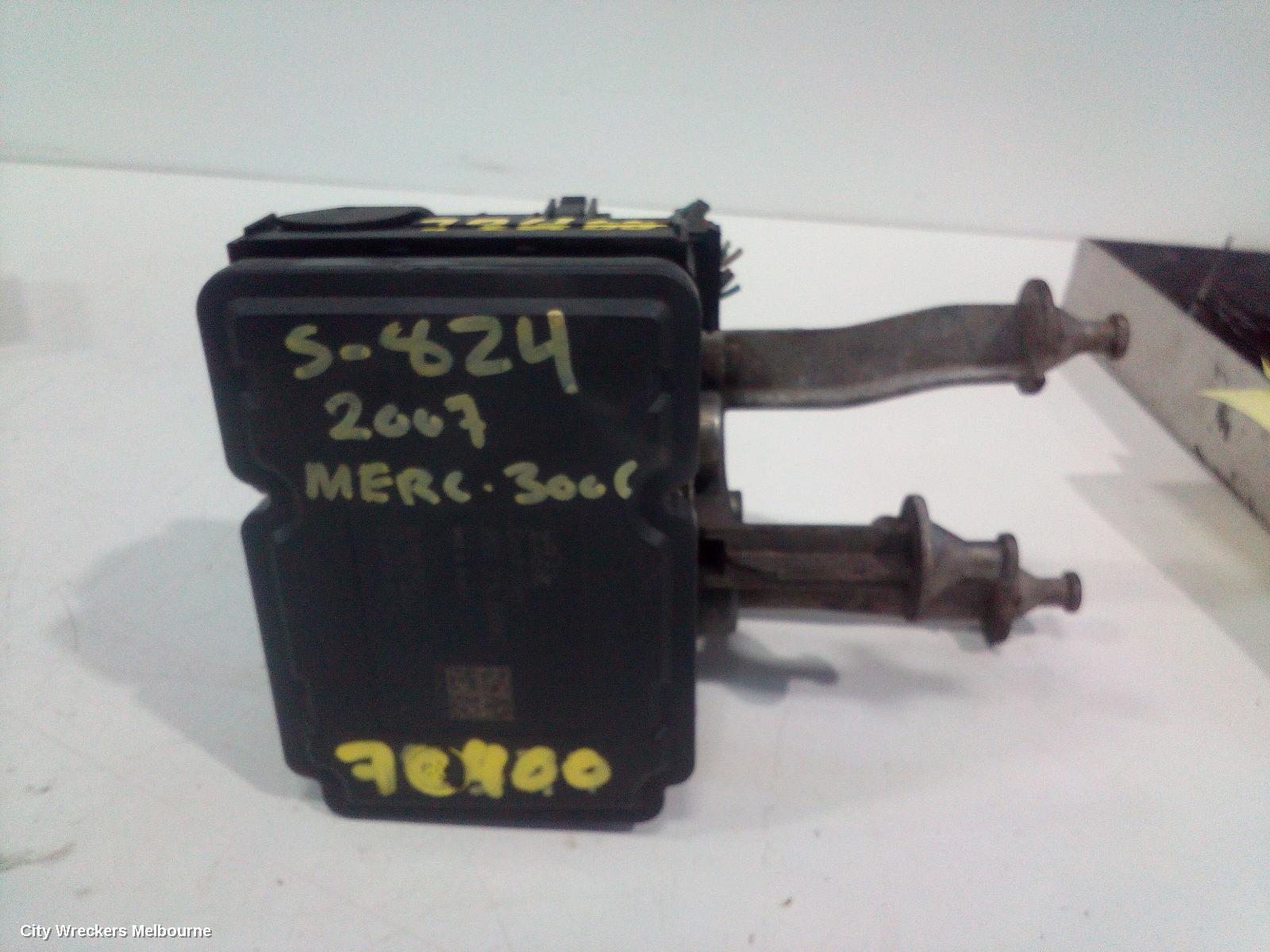 CHRYSLER 300C ABS PUMP/MODULATOR, P/N P04779492AD, 11/2005 - 12/2011