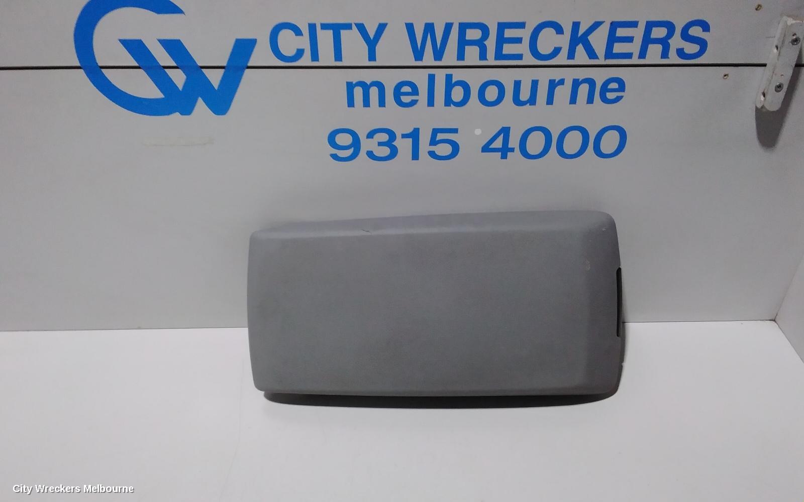 CHRYSLER 300C CONSOLE, CONSOLE LID ONLY, 10/2007 - 12/2011