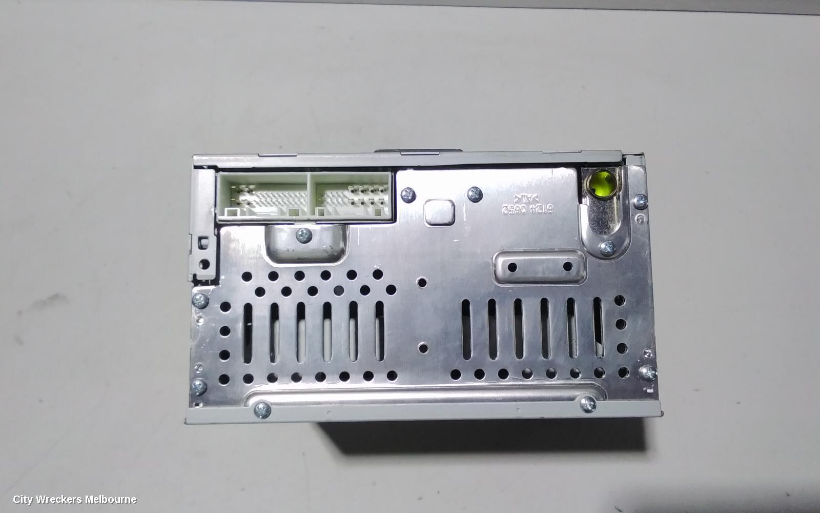 HYUNDAI I40 RADIO/CD/DVD/SAT/TV, CD/AUX PLAYER, VF, 09/2011 - 05/2015