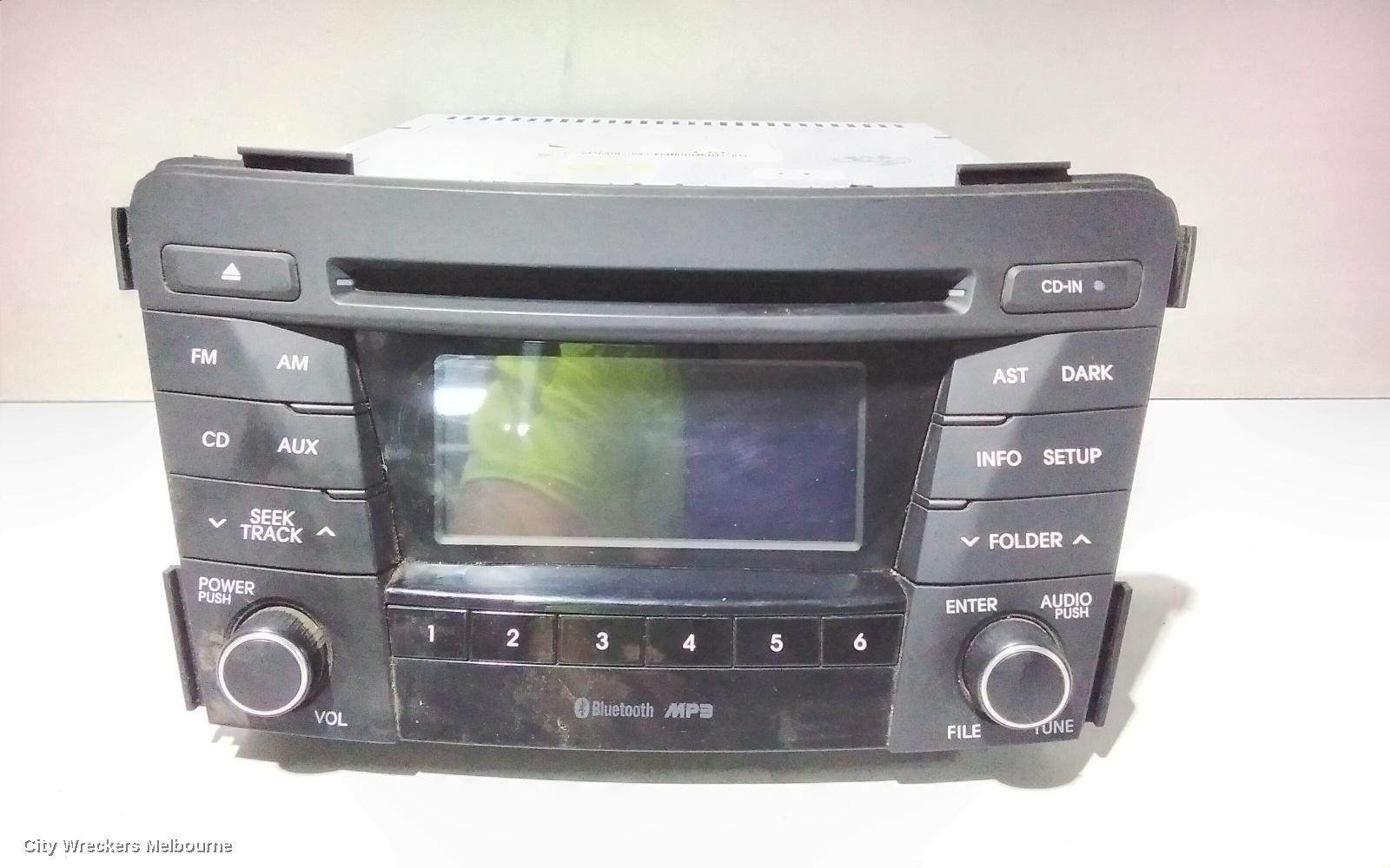 HYUNDAI I40 RADIO/CD/DVD/SAT/TV, CD/AUX PLAYER, VF, 09/2011 - 05/2015