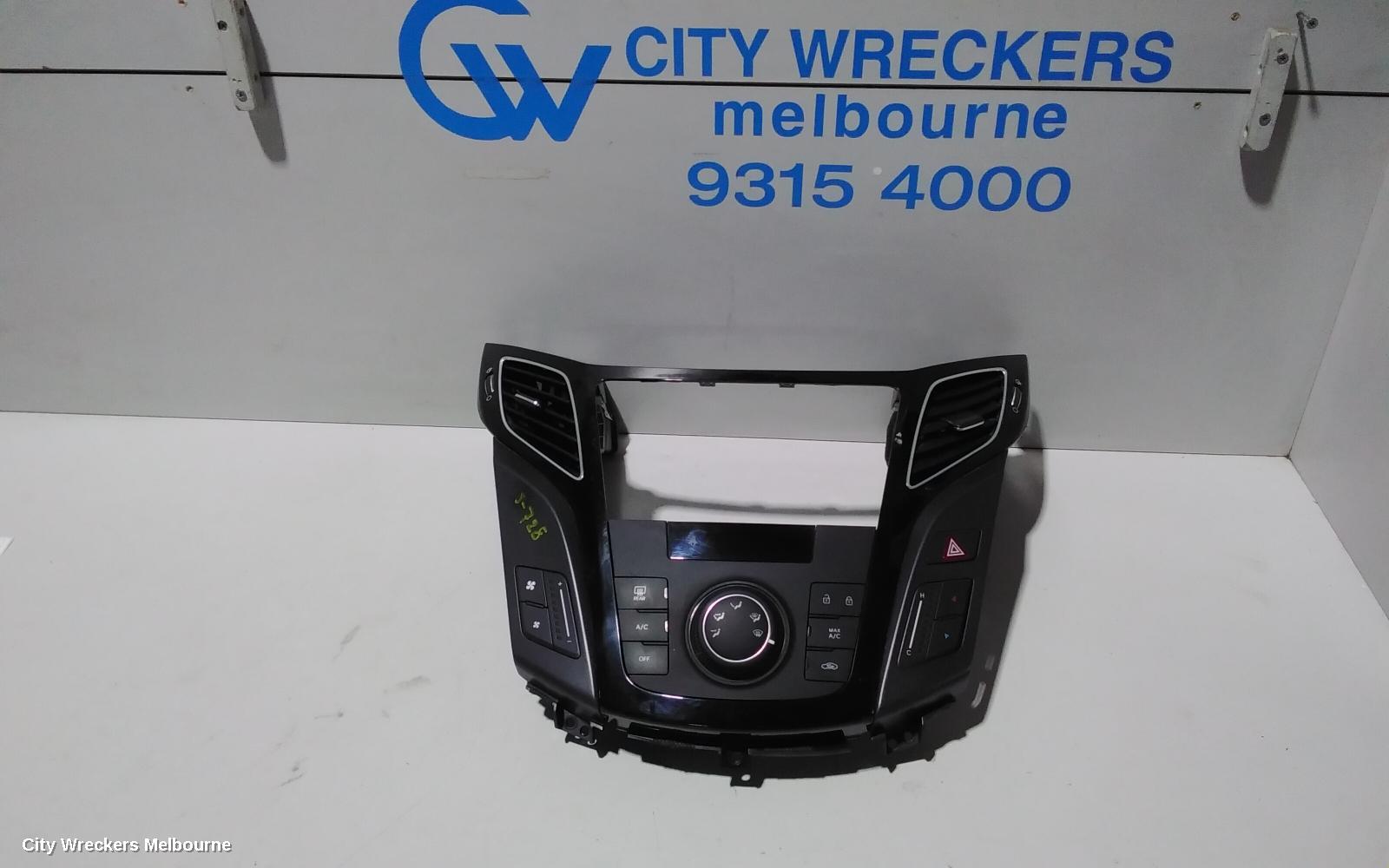 HYUNDAI I40 HEATER/AC CONTROLS, VF, MANUAL CONTROL TYPE, ACTIVE, 09/2011 - 12/2019