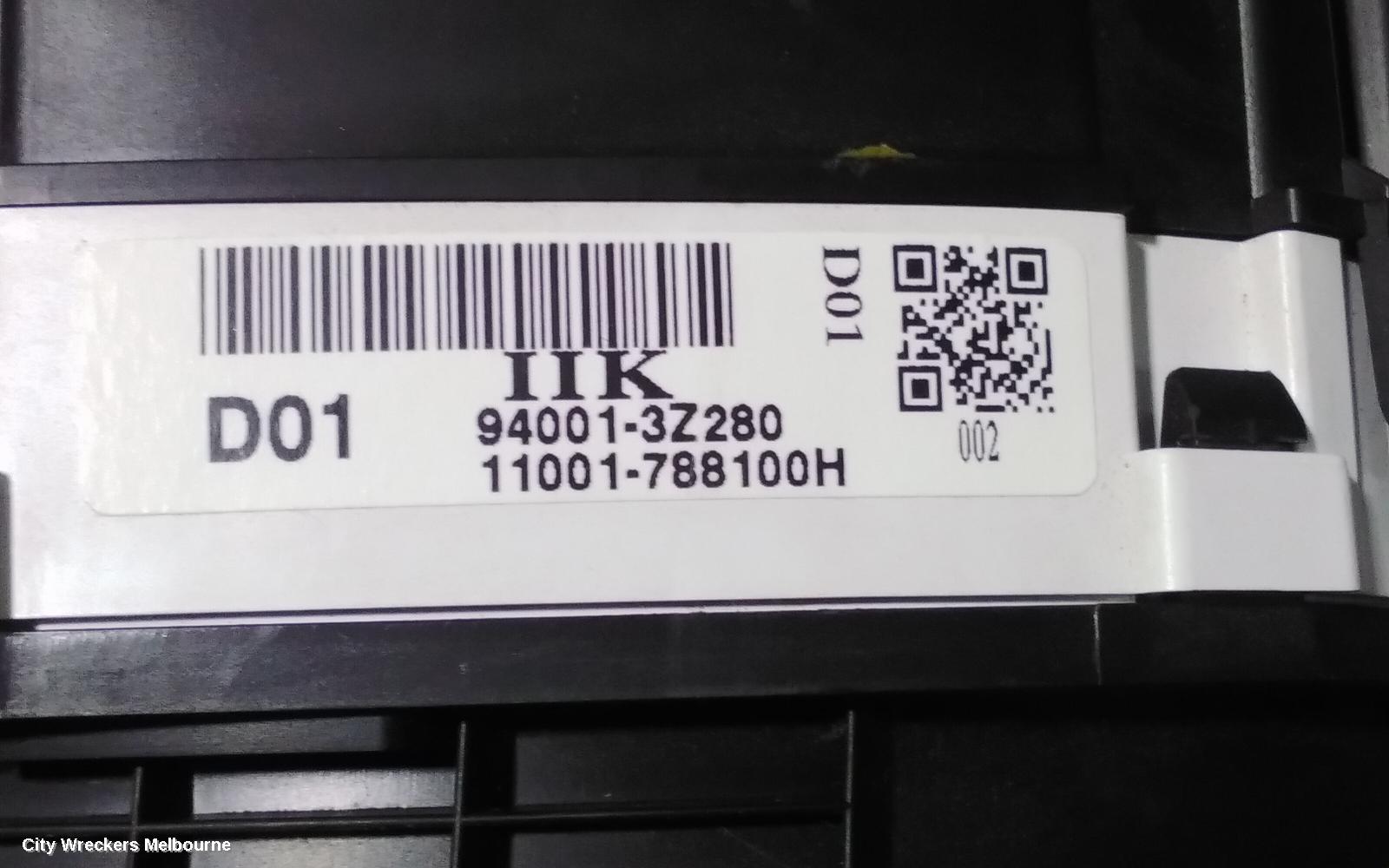 HYUNDAI I40 INSTRUMENT CLUSTER, PETROL, AUTO T/M, VF, 09/2011 ONWARDS