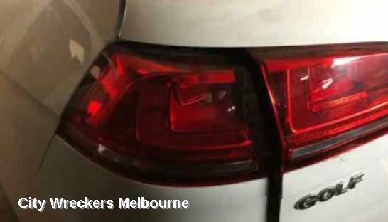 VOLKSWAGEN GOLF LEFT TAILLIGHT, GEN 7, WAGON, NON LED TYPE, 08/2013 - 03/2017