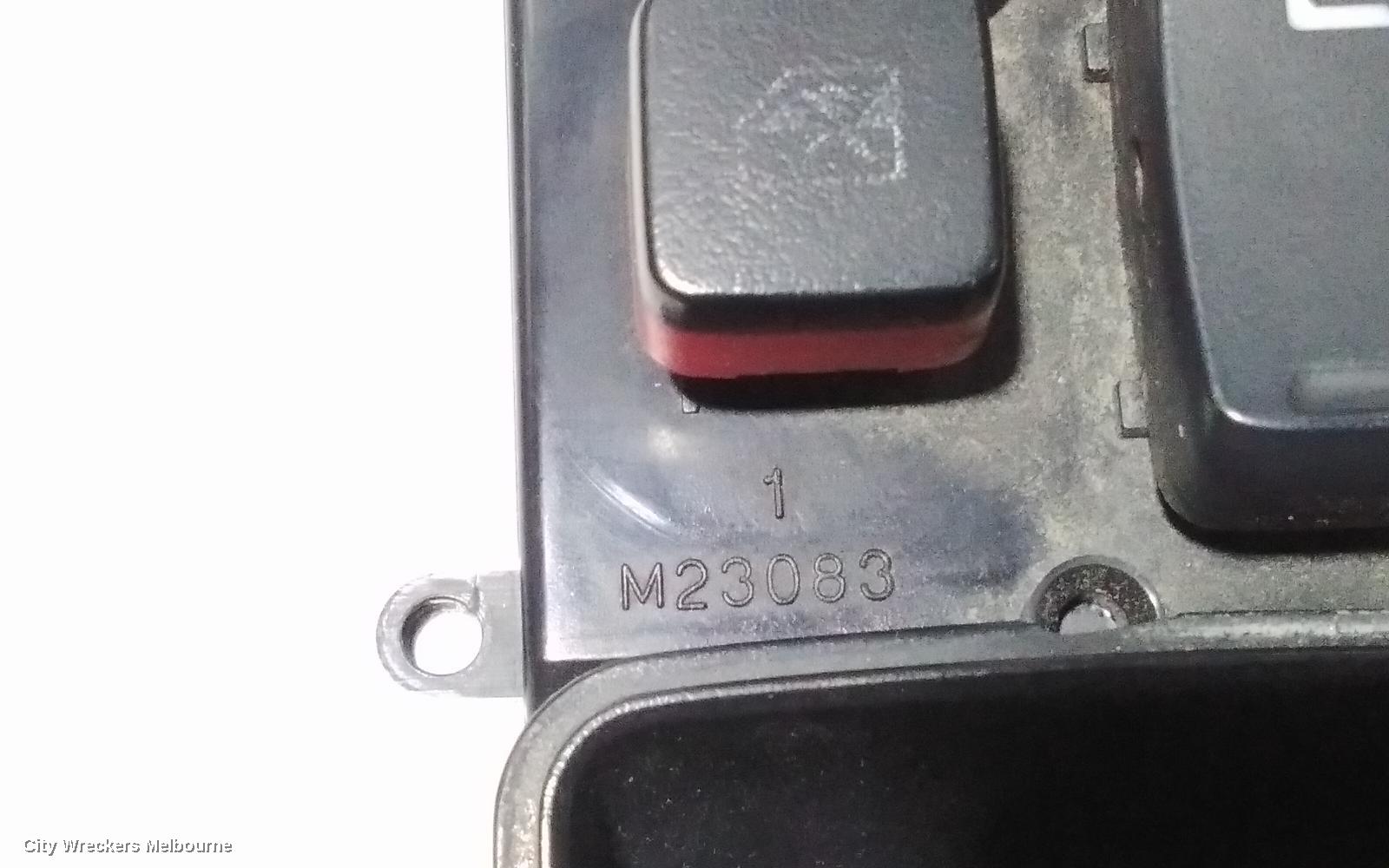 HONDA ODYSSEY PWR DR WIND SWITCH, RH FRONT (MASTER SWITCH), RB, 07/2004 - 03/2009 (AUS ONLY)