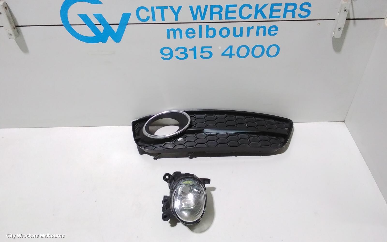 AUDI A4 RIGHT INDICATOR/FOG/SIDE, BUMPER FOGLAMP, B8 8K, 07/2012 - 09/2015