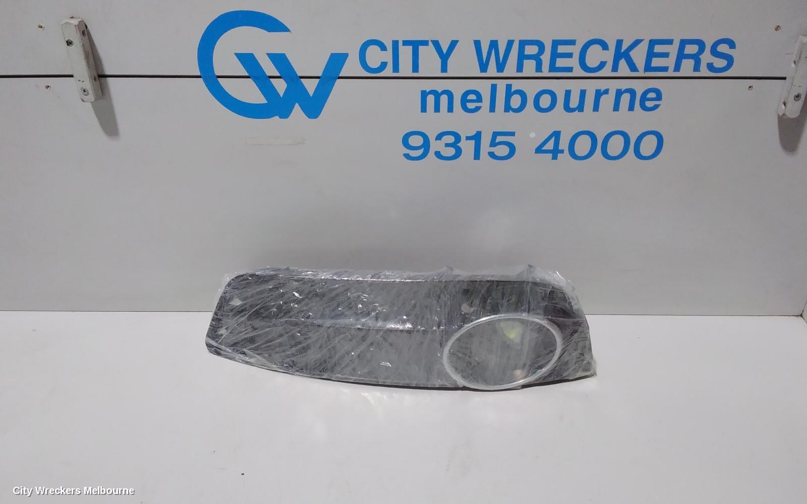 AUDI A4 RIGHT INDICATOR/FOG/SIDE, BUMPER FOGLAMP, B8 8K, 07/2012 - 09/2015