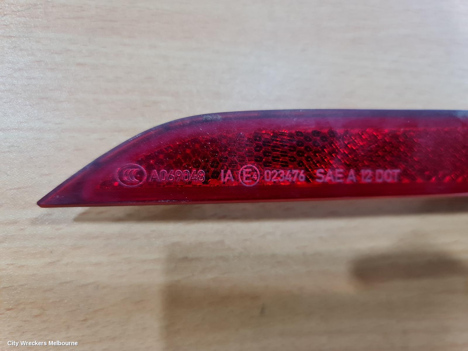 BMW 3 SERIES RIGHT TAILLIGHT, BUMPER REFLECTOR, M SPORT TYPE, F30, SEDAN, 11/2011 - 02/2019
