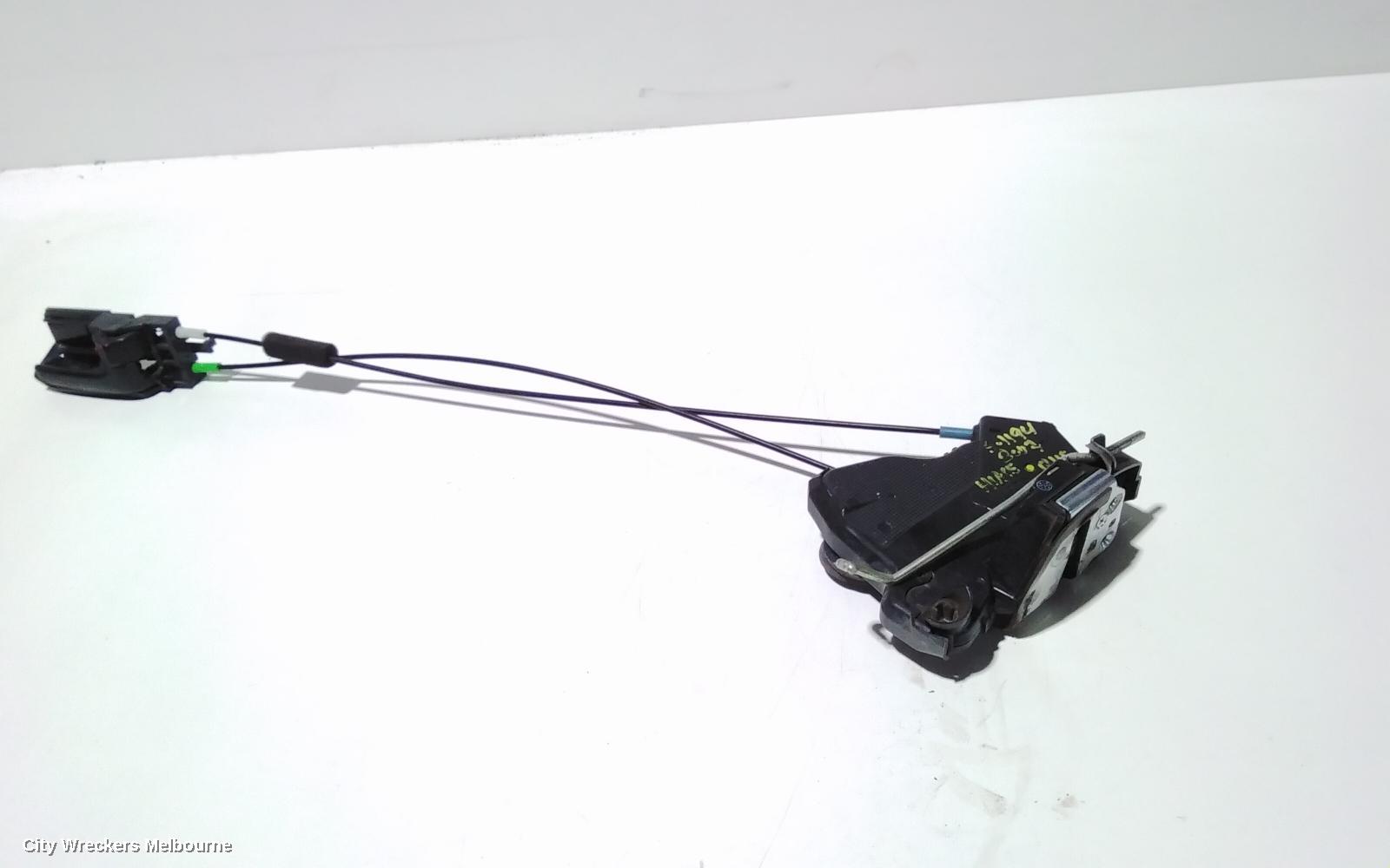 TOYOTA HIACE DOOR/BOOT/GATE LOCK, RIGHT FRONT DOOR LOCK, TRH/KDH, 03/2005 - 04/2019