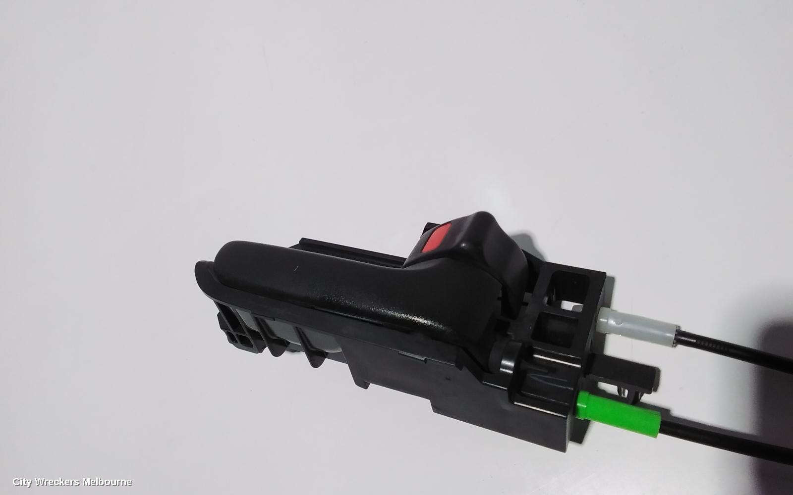 TOYOTA HIACE DOOR/BOOT/GATE LOCK, RIGHT FRONT DOOR LOCK, TRH/KDH, 03/2005 - 04/2019