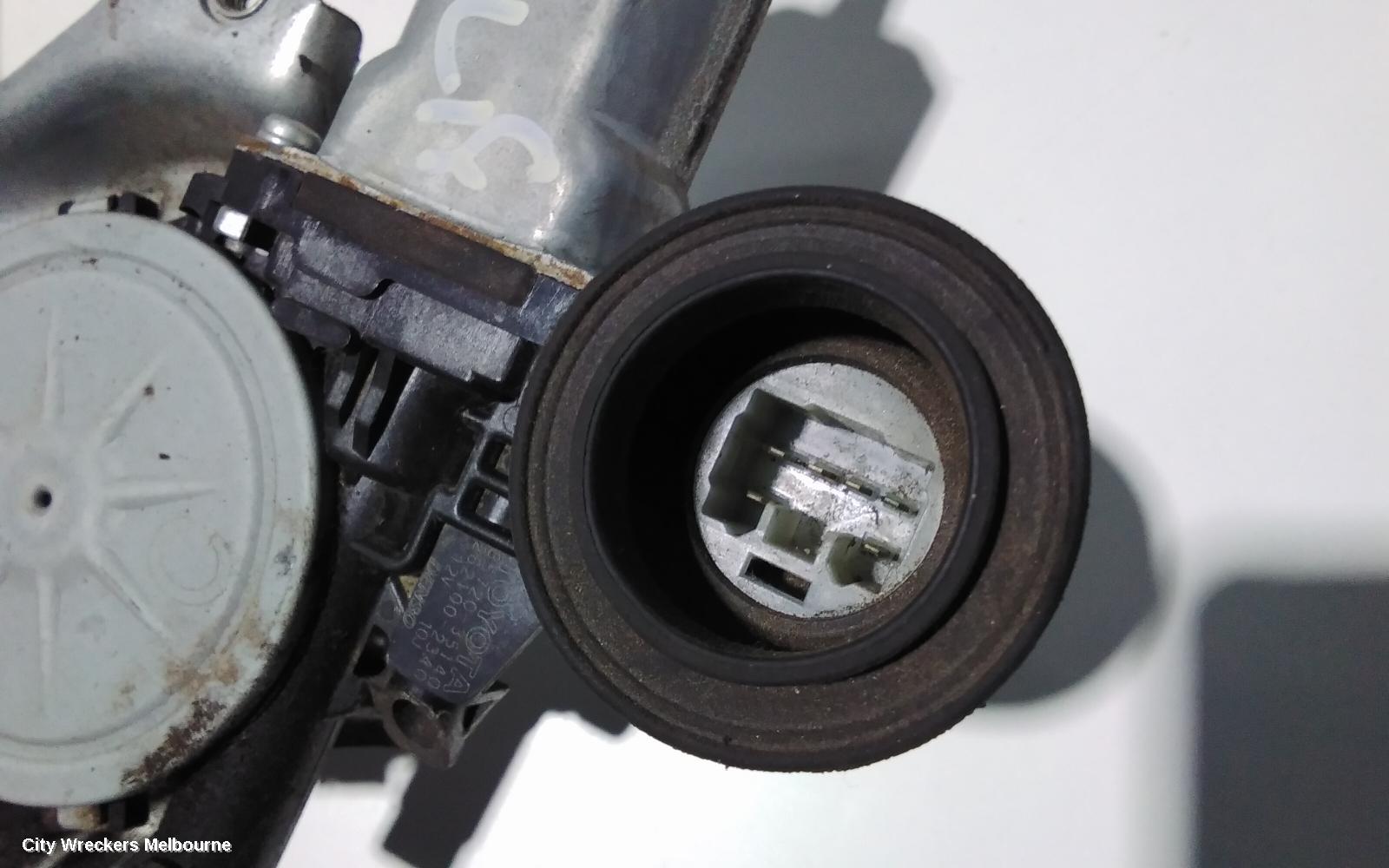 TOYOTA HIACE LEFT FRONT WINDOW REG/MOTOR, DOOR REG AND MOTOR ASSY, TRH/KDH, 03/2005 - 04/2019