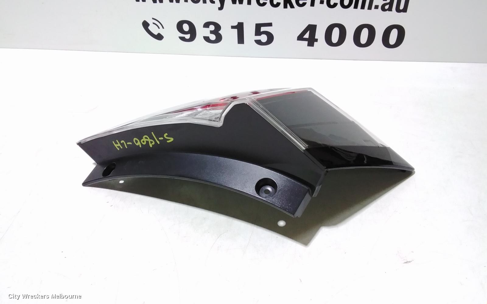 HONDA CIVIC LEFT TAILLIGHT, IN BODY, HATCH, 10TH GEN, LED TYPE, 02/2017 - 08/2021