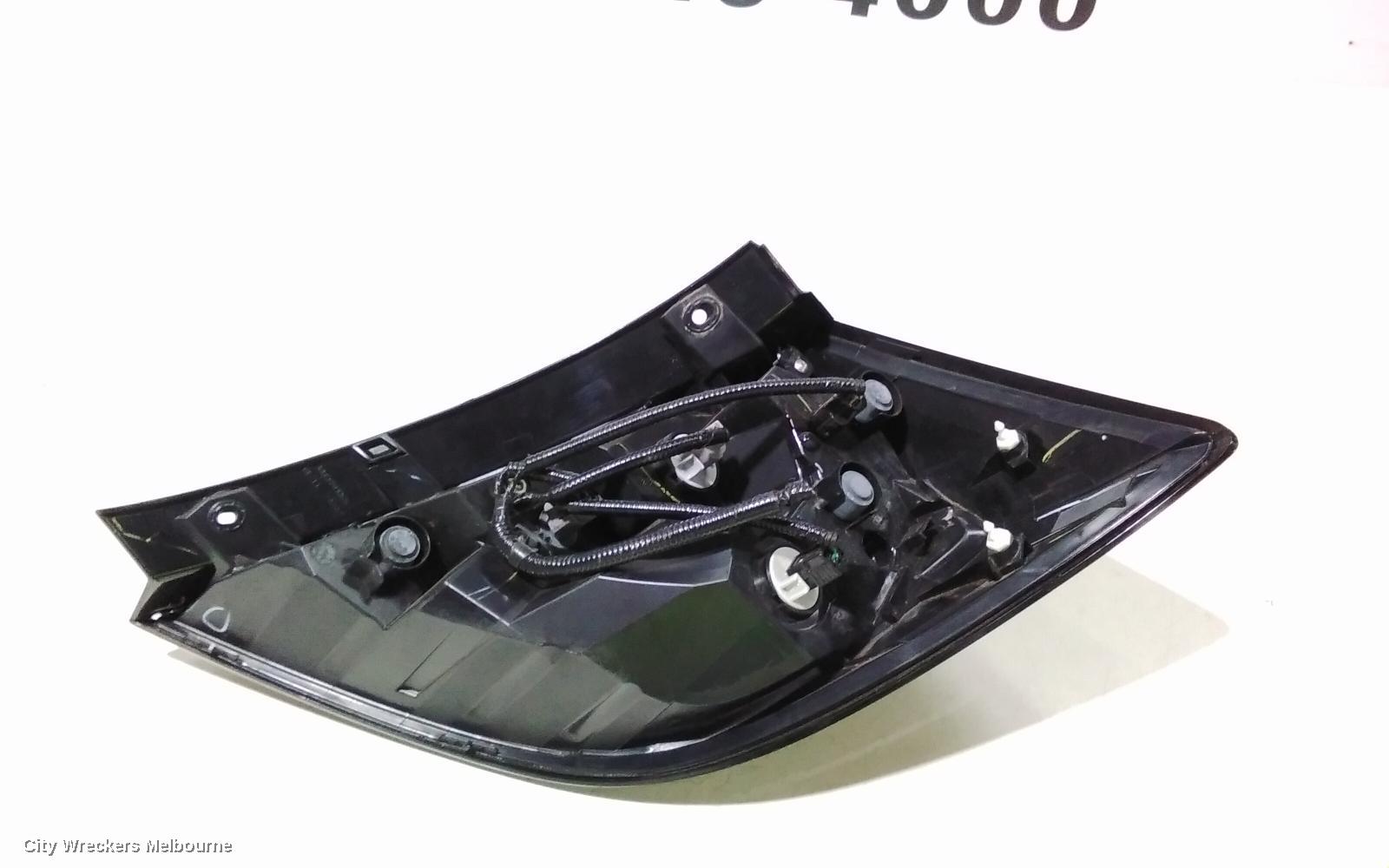 HONDA CIVIC LEFT TAILLIGHT, IN BODY, HATCH, 10TH GEN, LED TYPE, 02/2017 - 08/2021