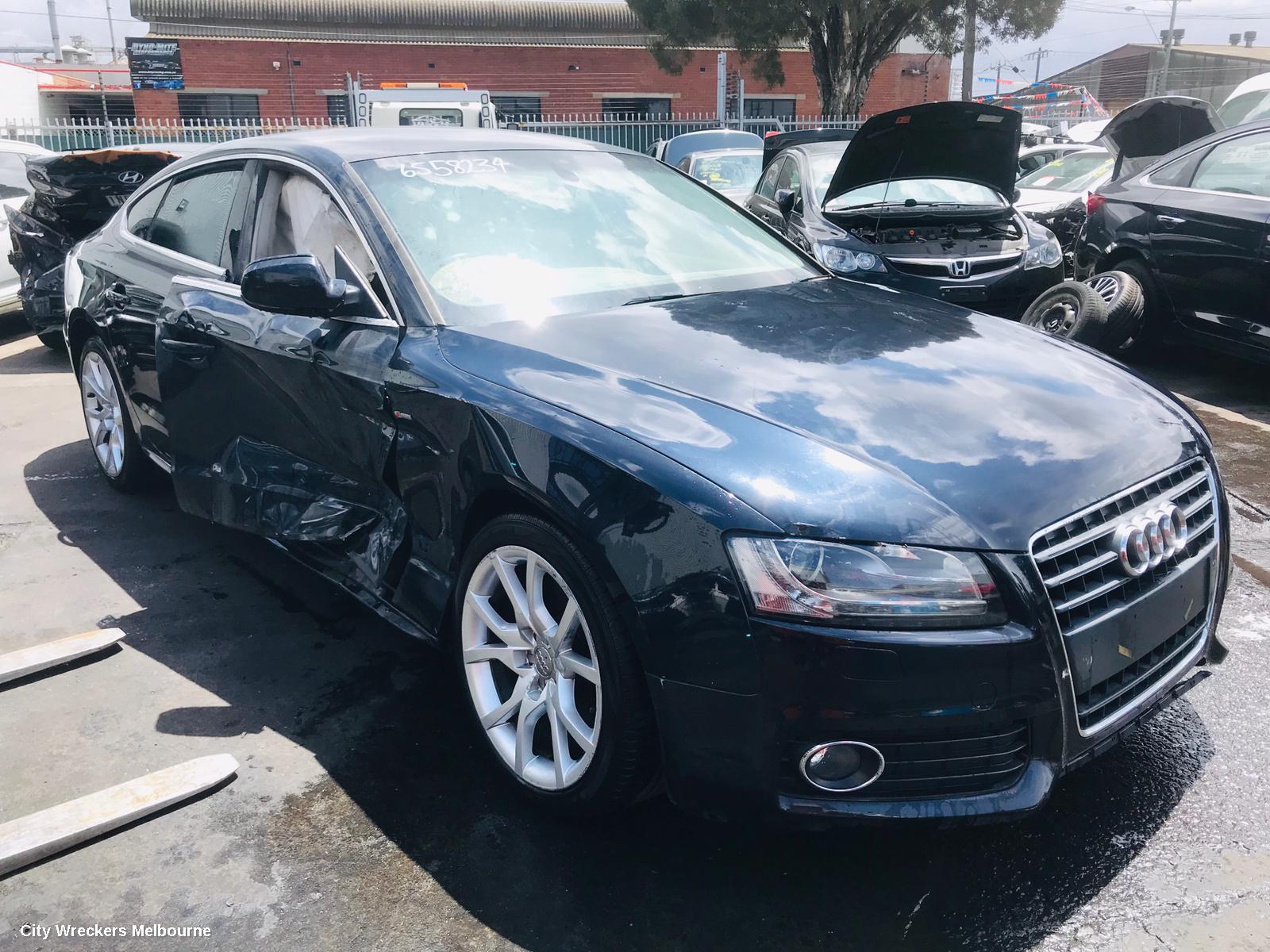 AUDI A5, 8T 10/2011 - 11/2016, HEAD LIGHT BARKET RIGHT: 59571