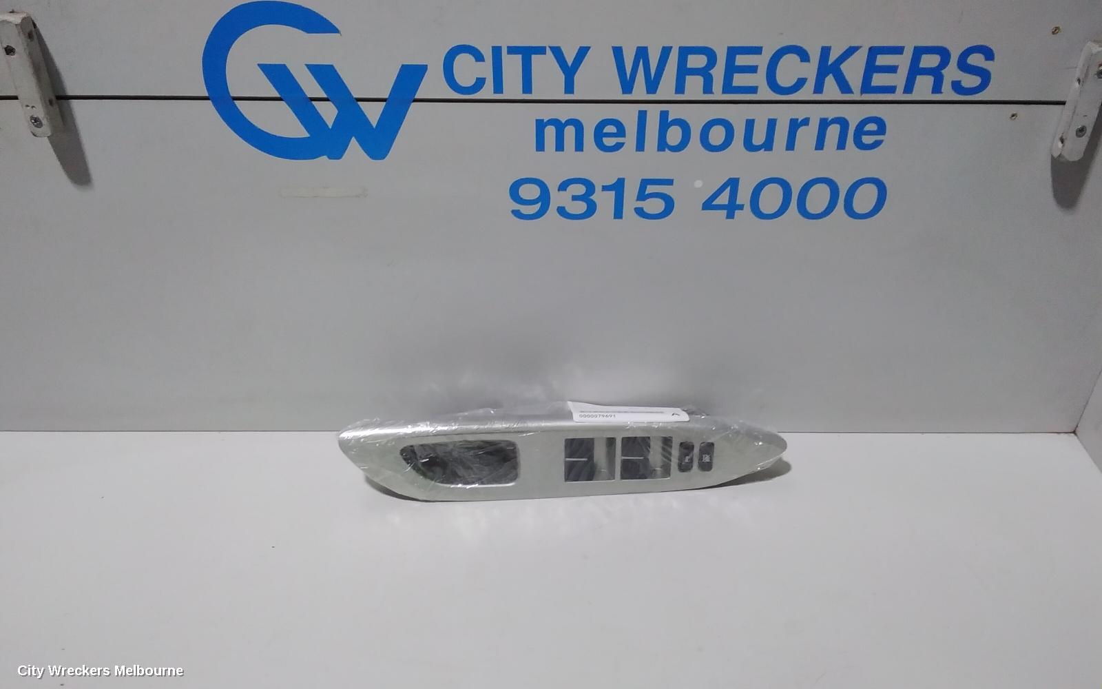 TOYOTA YARIS PWR DR WIND SWITCH, RH FRONT (MASTER SWITCH), 4 SWITCH TYPE, 5DR HATCH/SEDAN, NCP9#, 10/2005 ONWARDS