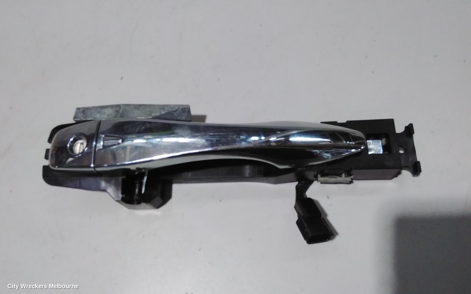NISSAN PATHFINDER DOOR HANDLE, OUTER, RH FRONT, R52, 10/2013 - 04/2021