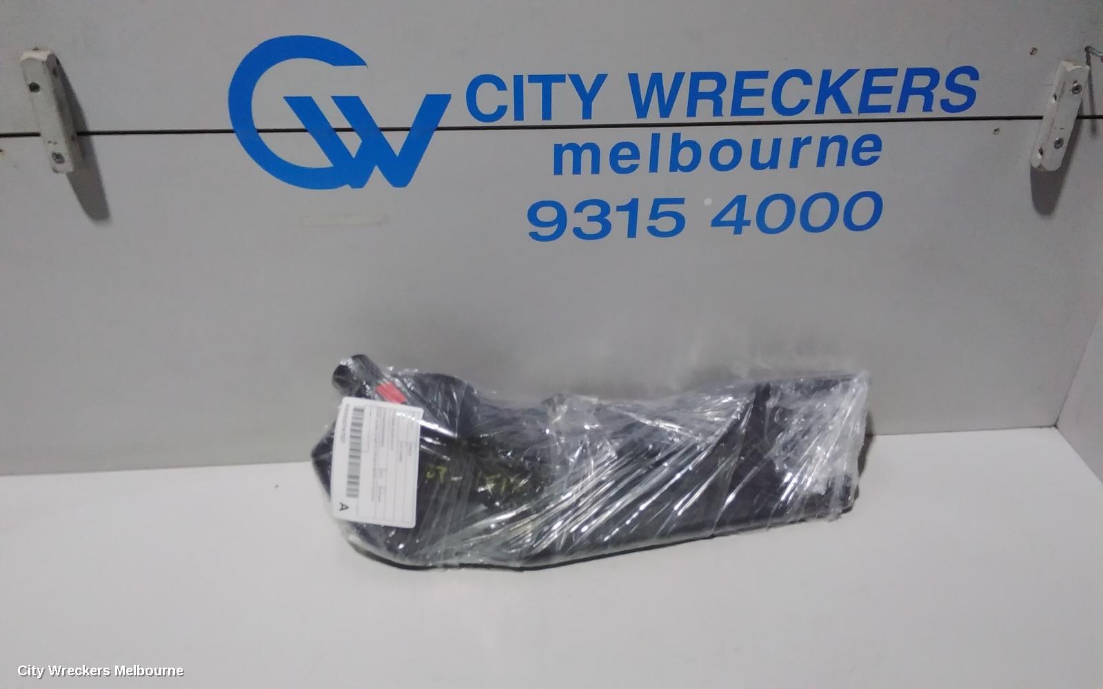 TOYOTA HIACE, TRH/KDH 03/2005 - 04/2019, HOSE GOING TO AIR FILTER BOX (REFER TO PHOTOS): 79707