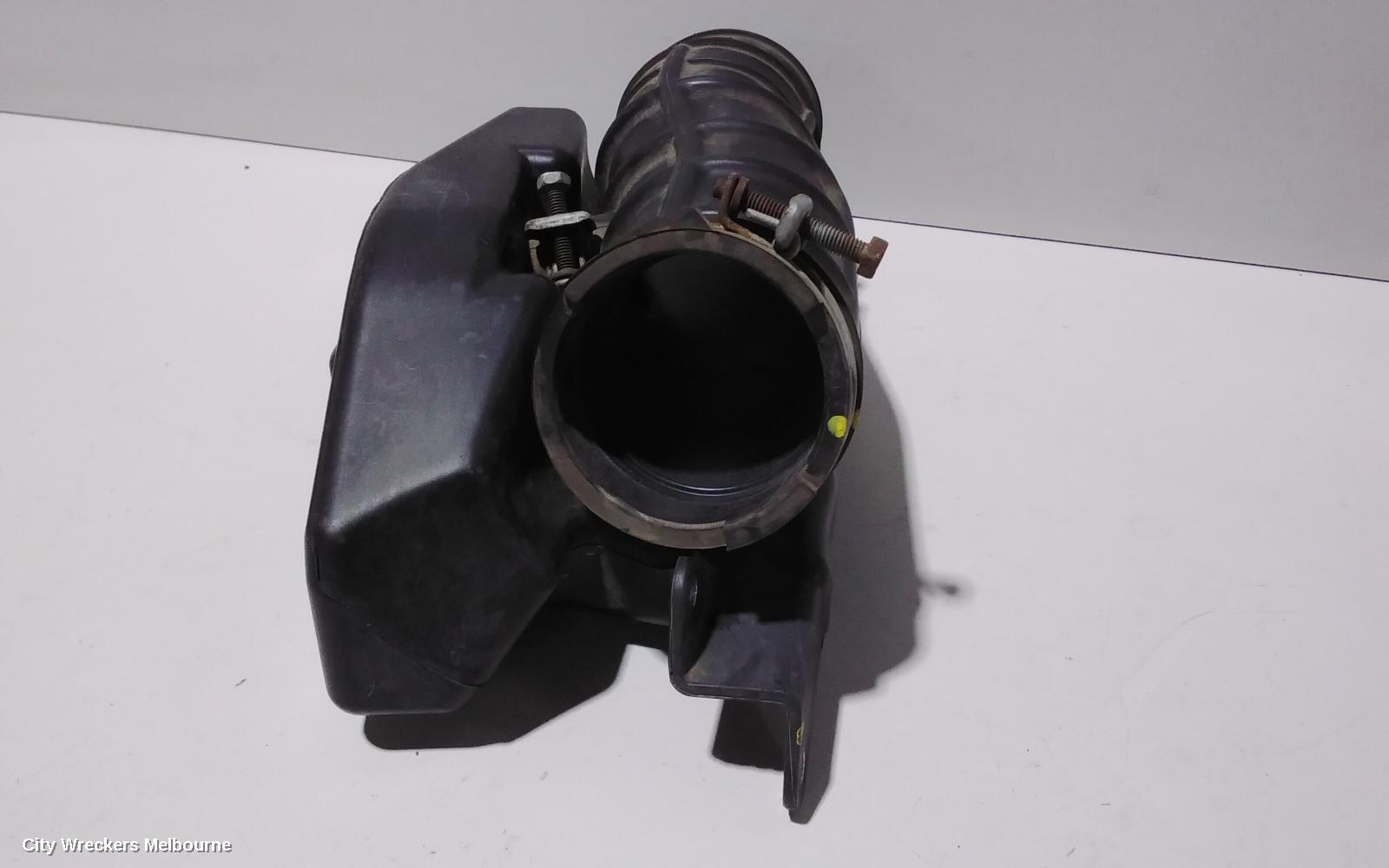 TOYOTA HIACE, TRH/KDH 03/2005 - 04/2019, HOSE GOING TO AIR FILTER BOX (REFER TO PHOTOS): 79709