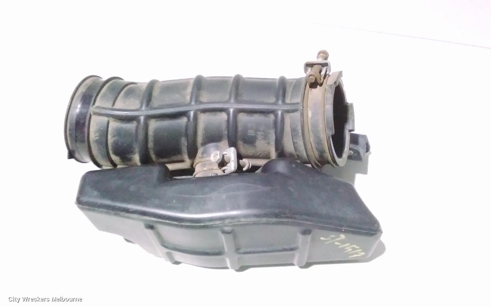 TOYOTA HIACE, TRH/KDH 03/2005 - 04/2019, HOSE GOING TO AIR FILTER BOX (REFER TO PHOTOS): 79709