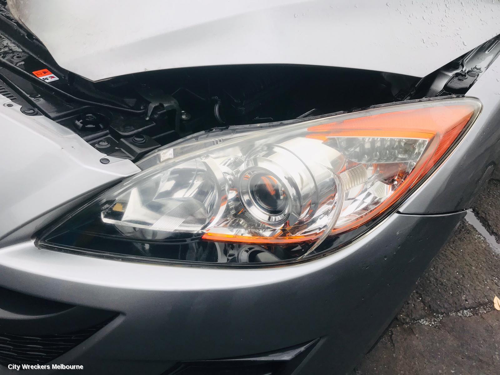 MAZDA 3 RADIO/CD/DVD/SAT/TV, IN DASH STACKER, BL, 04/2009 - 10/2013