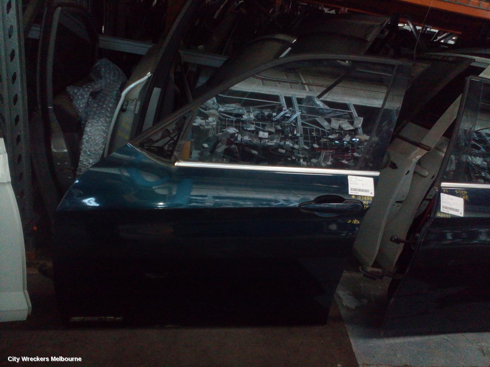 BMW X1 LEFT FRONT DOOR, E84, 04/2010 - 07/2015
