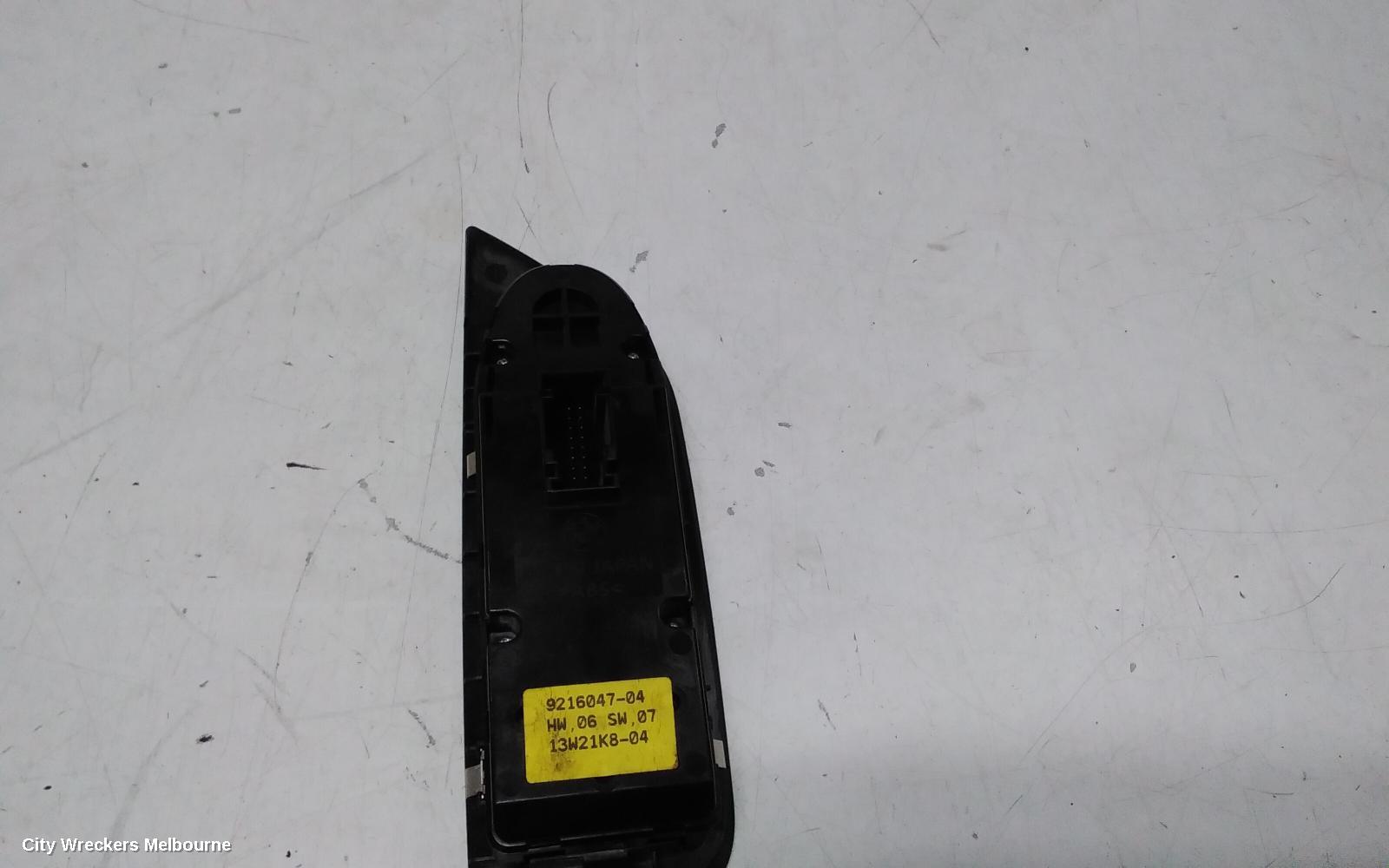 BMW X1 PWR DR WIND SWITCH, RH FRONT (MASTER SWITCH), W/ FOLDING SWITCH TYPE, E84, 04/2010 - 07/2015