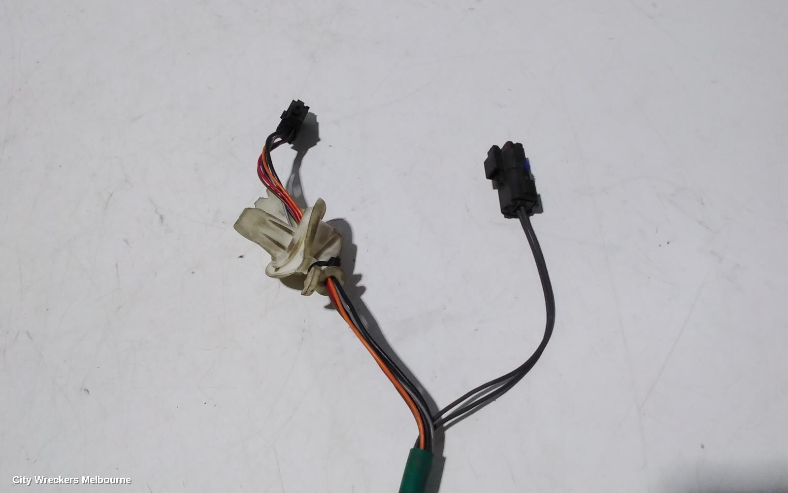 PEUGEOT 308 RIGHT DOOR MIRROR, T7, HATCH/WAGON, POWER FOLDING, 3 PLUG TYPE, 09/2007 - 12/2013