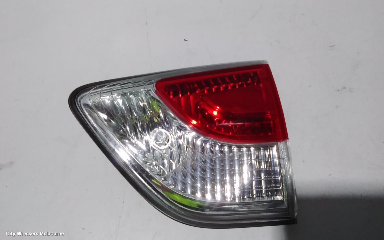 NISSAN PATHFINDER REAR GARNISH, TAILGATE LAMP (RH SIDE), R52, 10/2013 - 11/2016