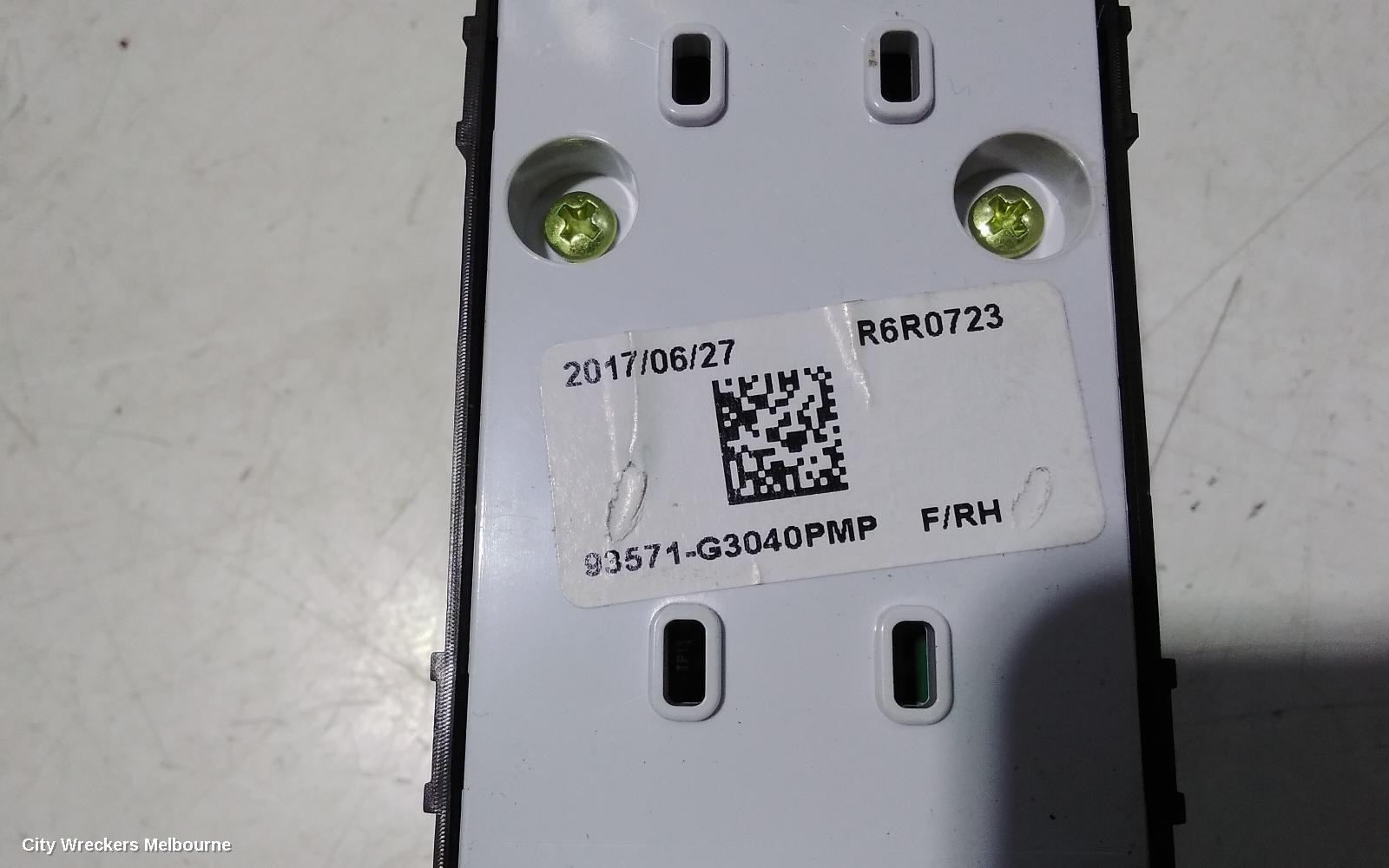 TOYOTA COROLLA PWR DR WIND SWITCH, RH FRONT (MASTER SWITCH), ZRE182R, HATCH, STANDARD, 03/2015 - 06/2018