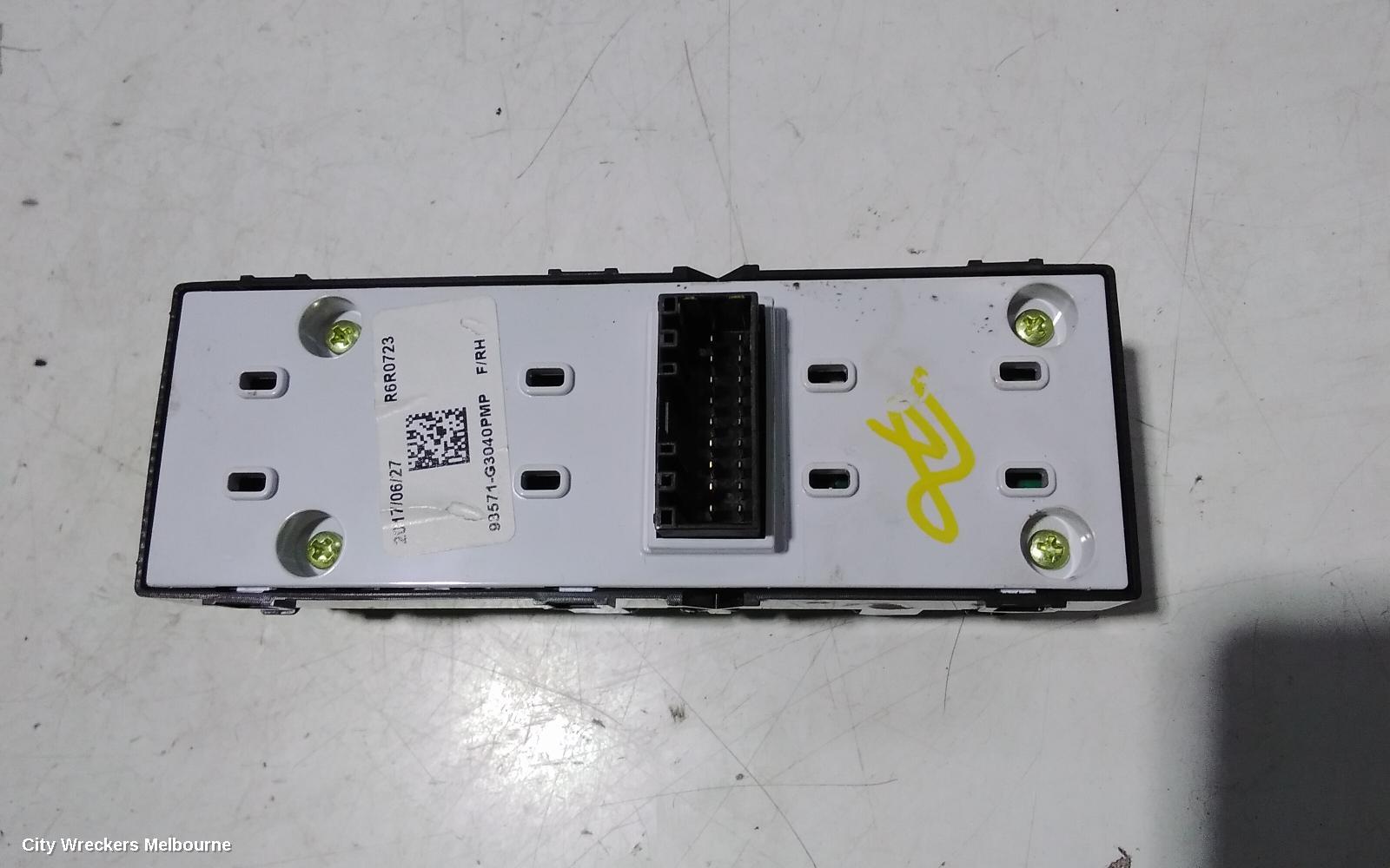 TOYOTA COROLLA PWR DR WIND SWITCH, RH FRONT (MASTER SWITCH), ZRE182R, HATCH, STANDARD, 03/2015 - 06/2018