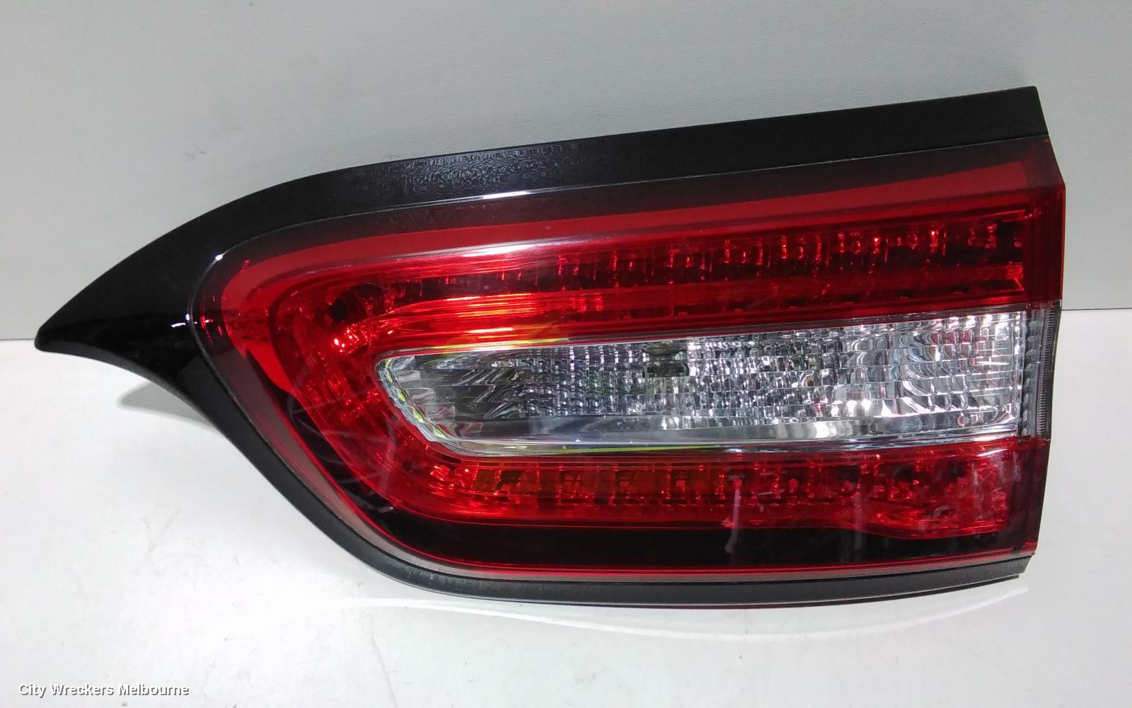 JEEP CHEROKEE REAR GARNISH, TAILGATE LAMP (RH SIDE), KL, 02/2014 - 03/2018