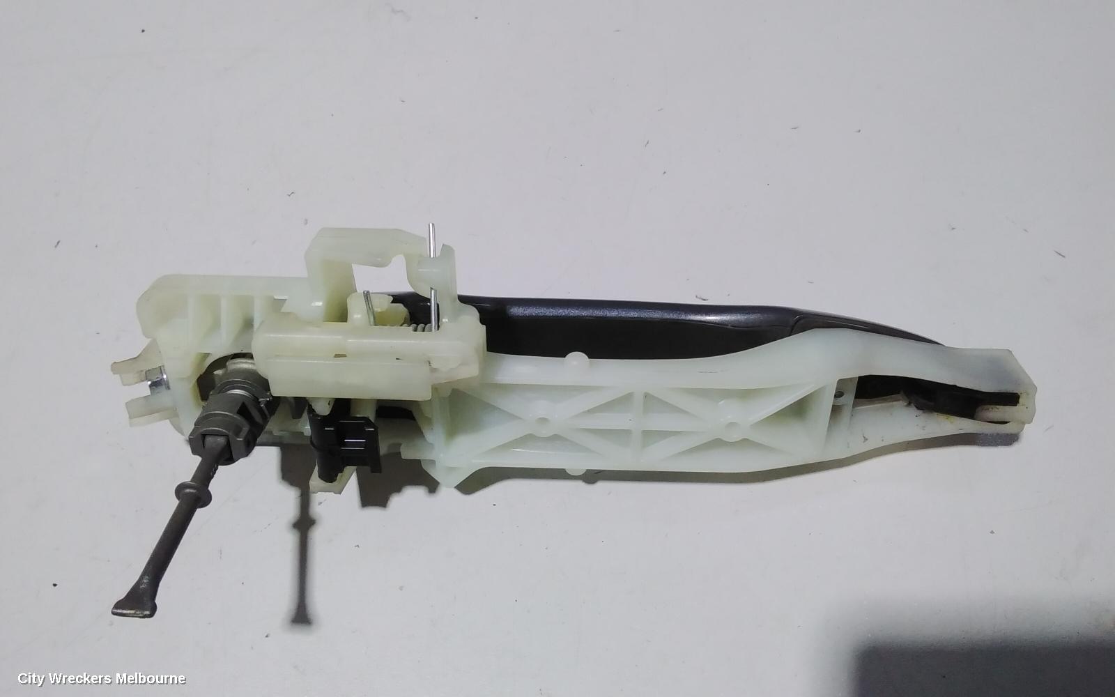 HYUNDAI IX35 DOOR HANDLE, OUTER, RH FRONT/REAR, COLOUR CODED, NON SENSOR TYPE, LM SERIES, 11/2009 - 01/2016