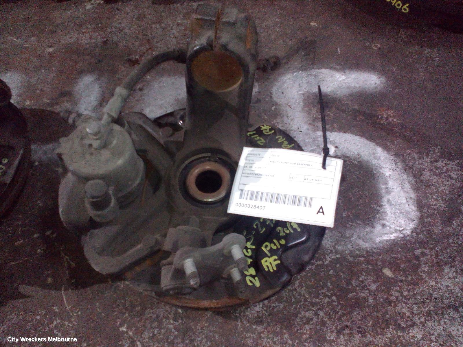 VOLKSWAGEN POLO RIGHT FRONT HUB ASSEMBLY, 6R, NON GTI TYPE, 05/2010 - 09/2017
