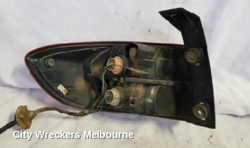 SUBARU TRIBECA RIGHT TAILLIGHT, B9, IN BODY, 10/2006 - 11/2007