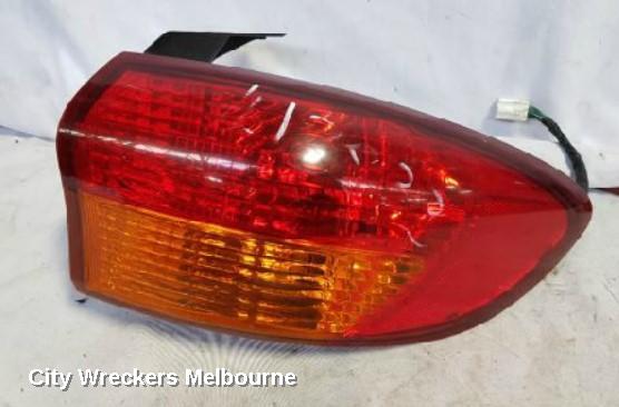SUBARU TRIBECA RIGHT TAILLIGHT, B9, IN BODY, 10/2006 - 11/2007