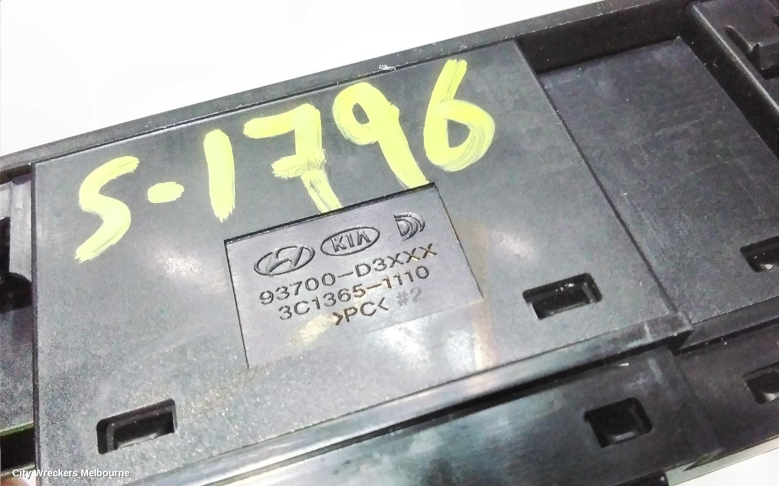 HYUNDAI TUCSON, TL, 06/2015 - 01/2021, HAZARD SWITCH: 79800