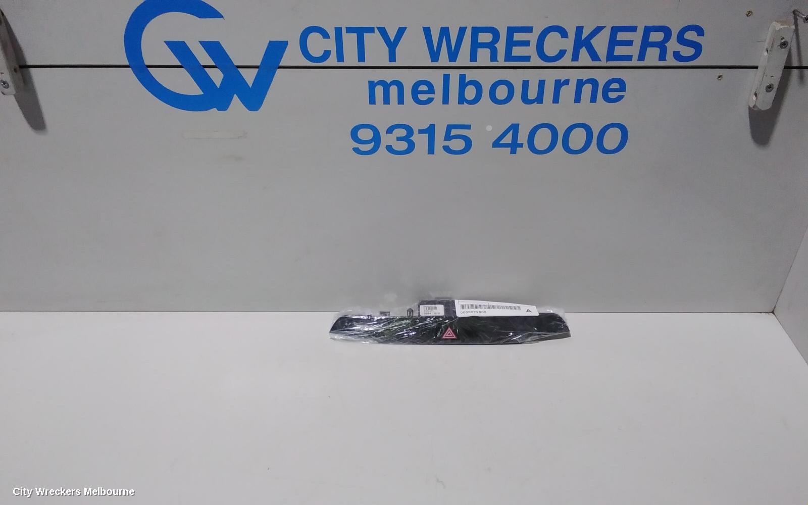 HYUNDAI TUCSON, TL, 06/2015 - 01/2021, HAZARD SWITCH: 79800