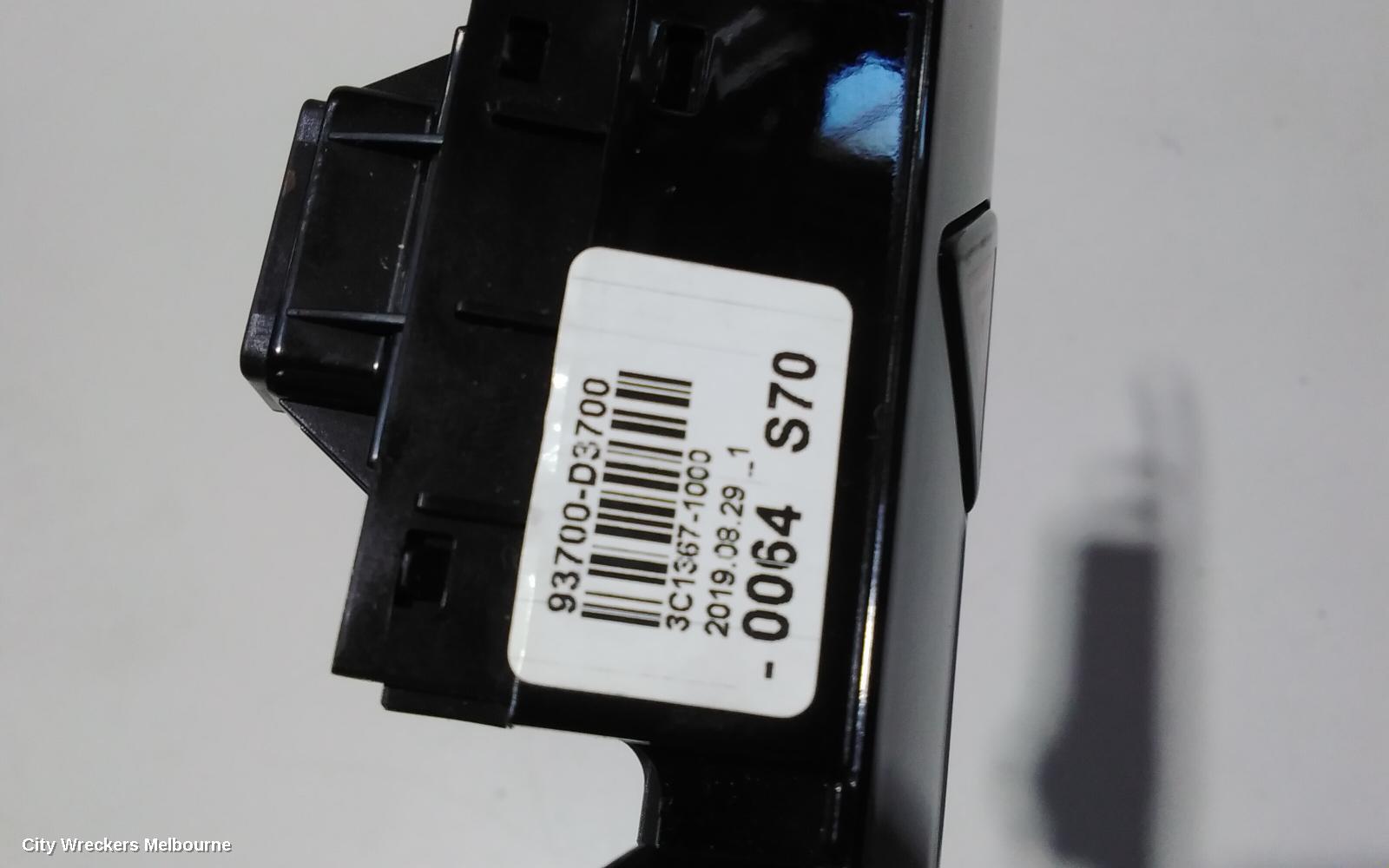 HYUNDAI TUCSON, TL, 06/2015 - 01/2021, HAZARD SWITCH: 79800