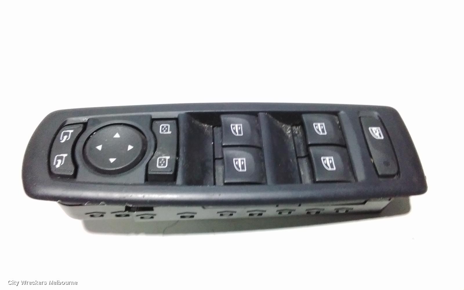 RENAULT MEGANE PWR DR WIND SWITCH, RH FRONT (MASTER SWITCH), X32/B95, 5DR HATCH, P/N 809610007R, (NON FOLDING MIRRORS TYPE), 09/2010 - 05/2016