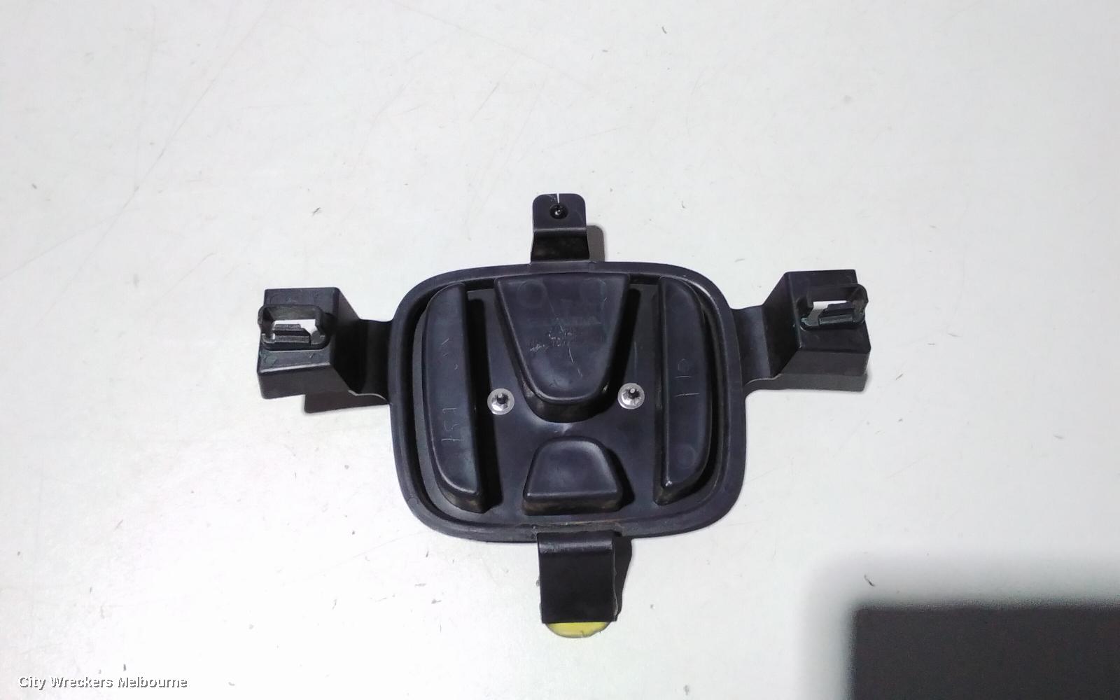 HONDA CIVIC, 10TH GEN, 05/2016 - 08/2021, EMBLEM : 79806