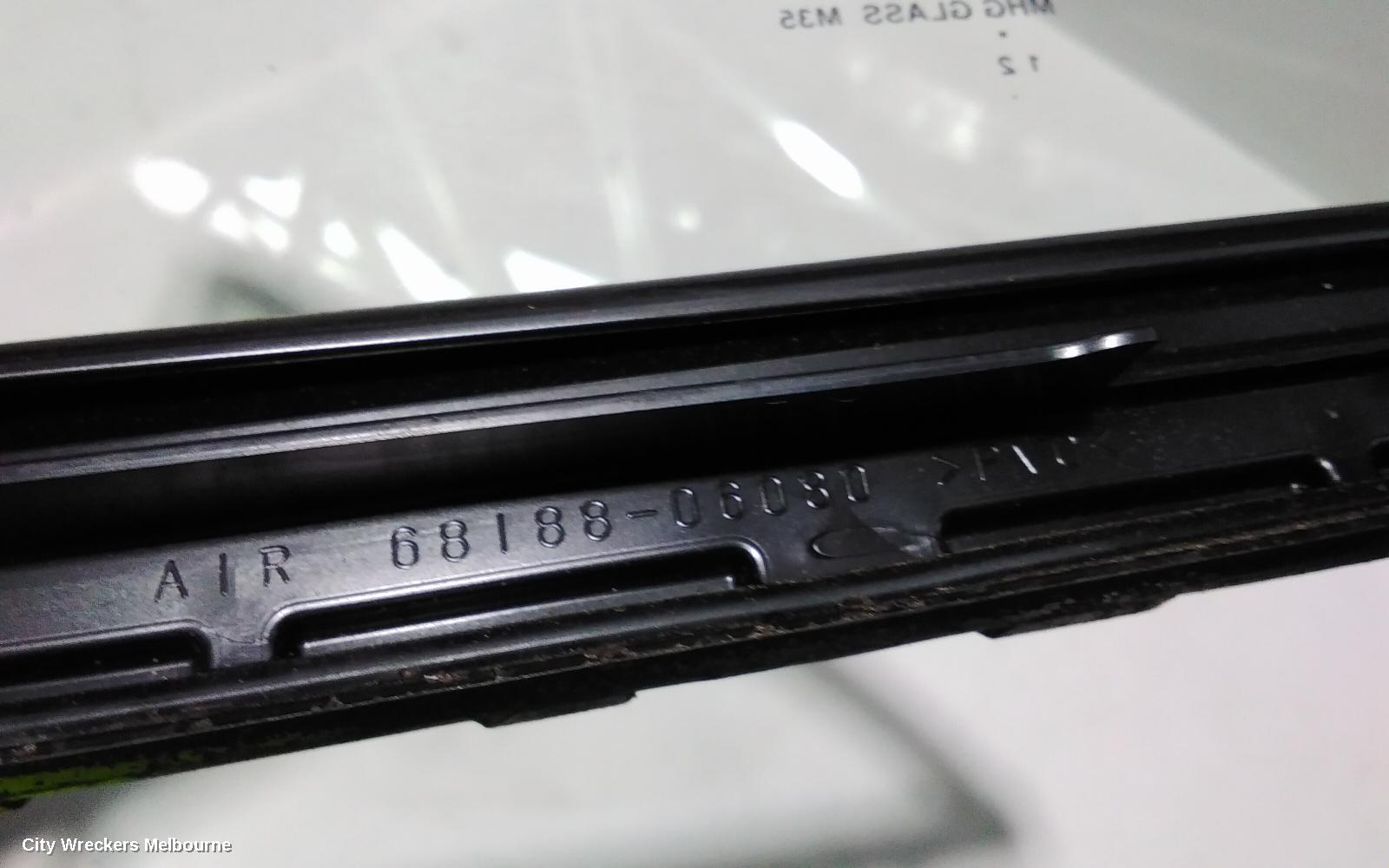 TOYOTA CAMRY RIGHT REAR 1/4 DOOR GLASS, ASV50/AVV50, 12/2011 - 05/2015