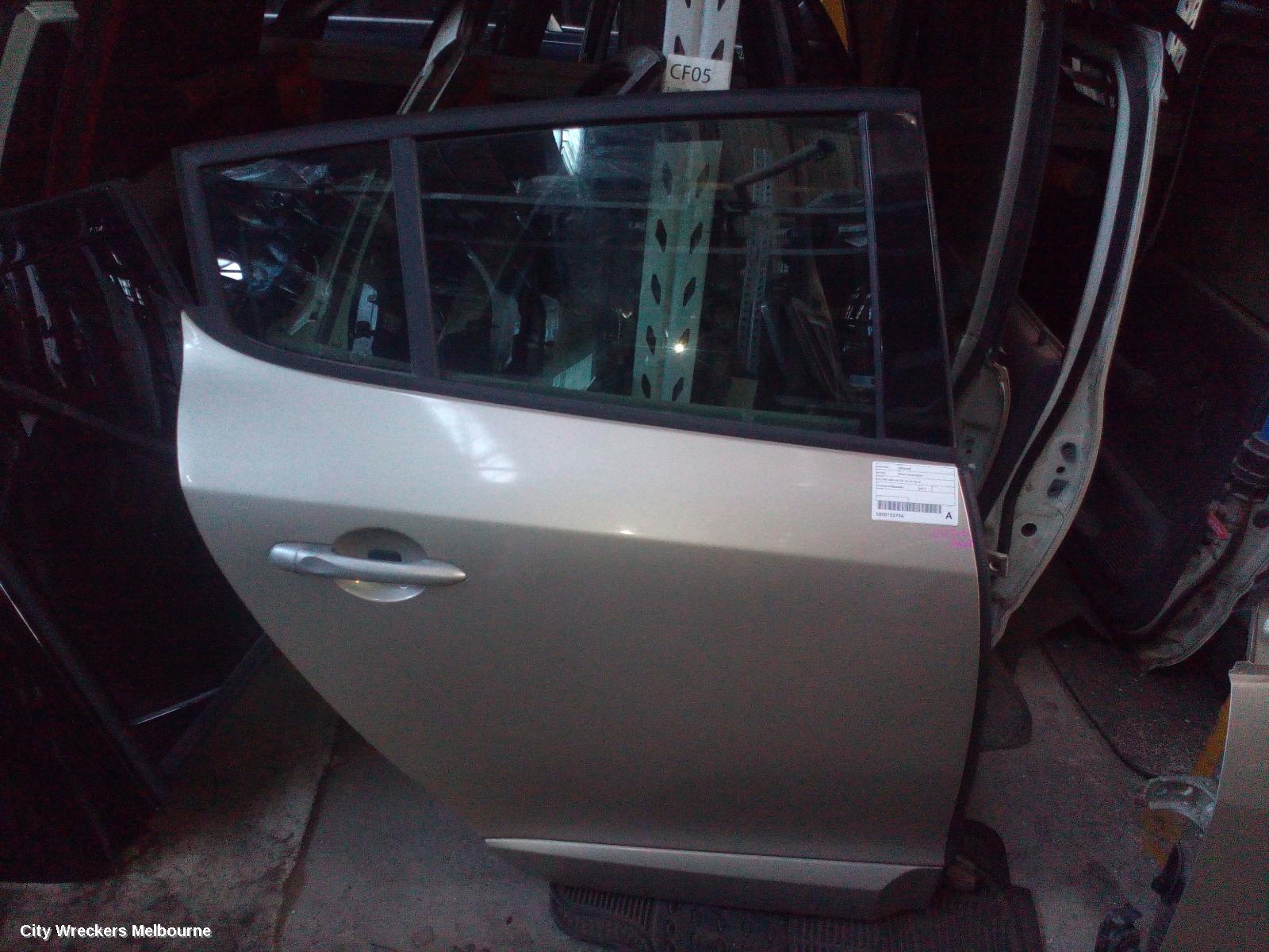 RENAULT MEGANE RIGHT REAR DOOR, X32/X95, 5DR HATCH, 09/2010 - 05/2016