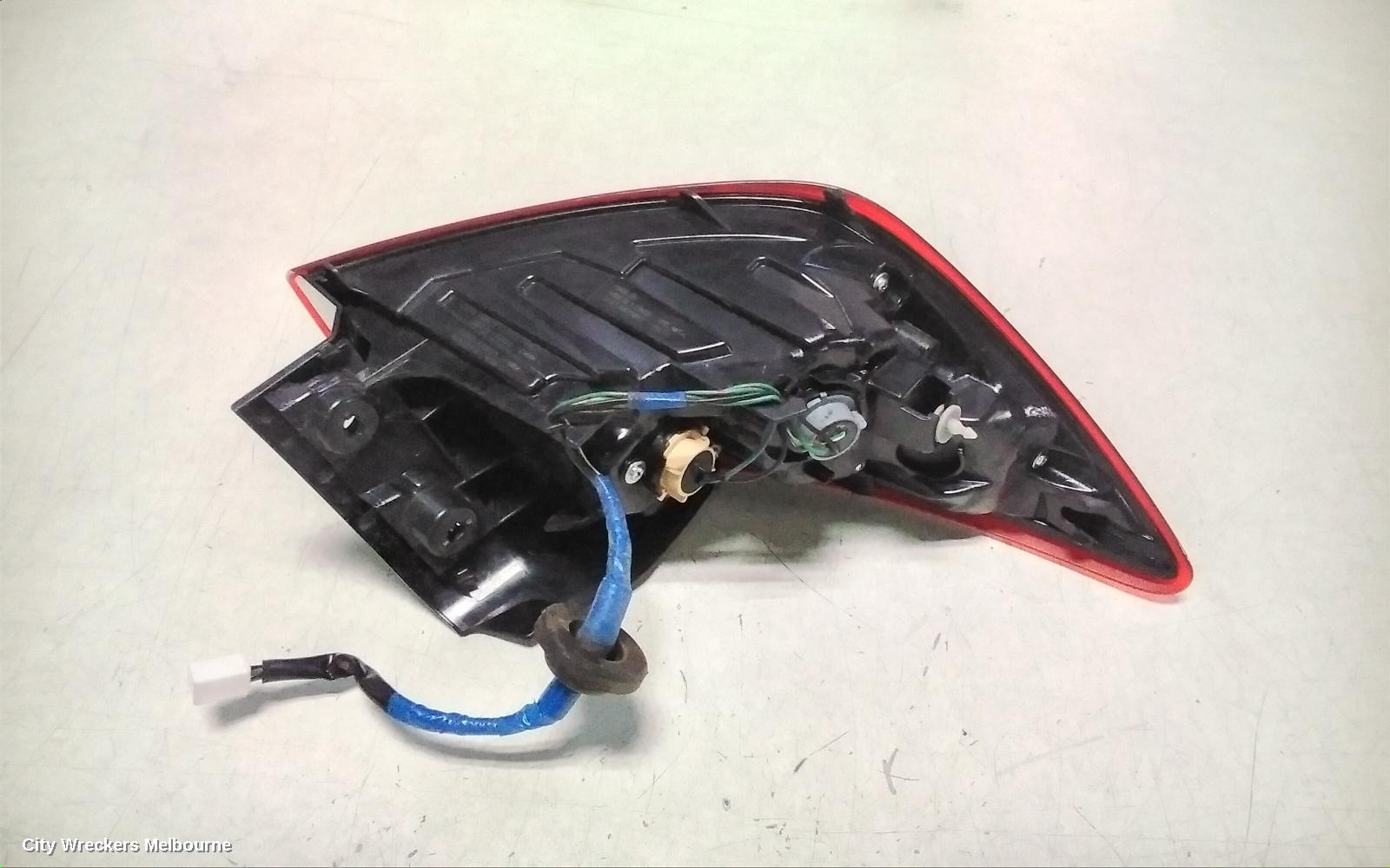 MAZDA CX3 RIGHT TAILLIGHT, DK, NON LED TYPE, 03/2015 ONWARDS