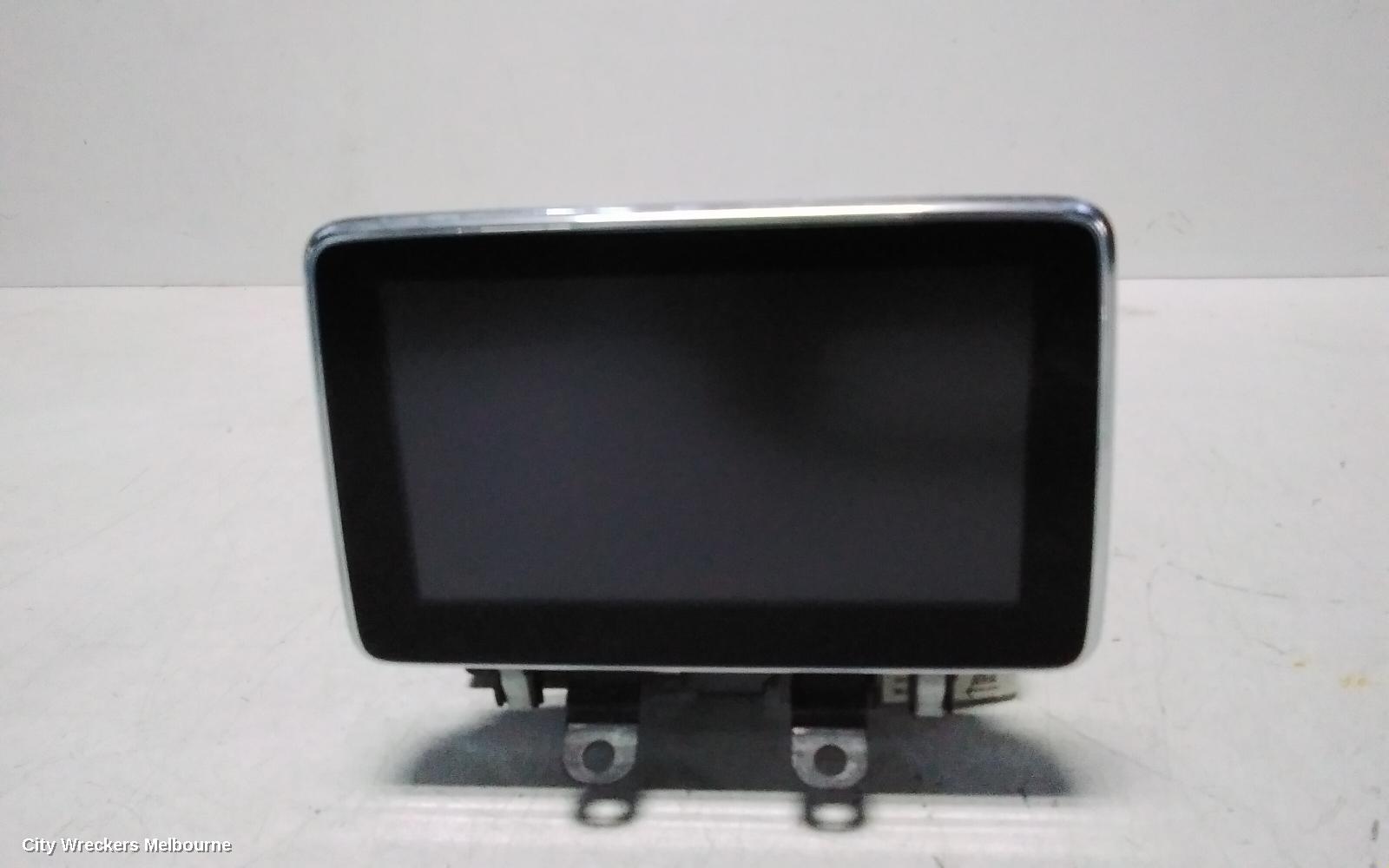 MAZDA CX3 RADIO/CD/DVD/SAT/TV, DISPLAY UNIT, 7IN TOUCHSCREEN, DK, 03/2015 - 02/2022