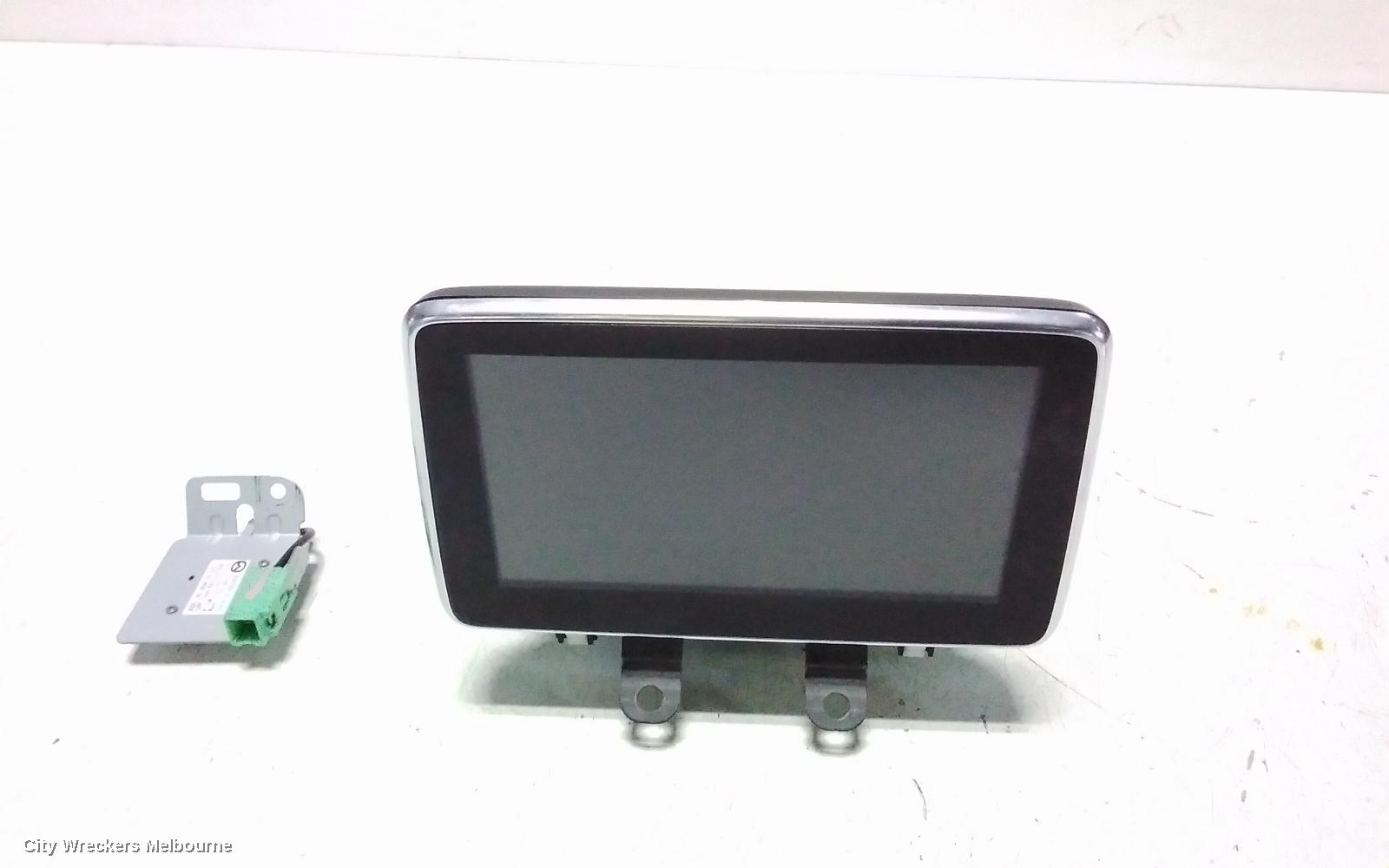 MAZDA CX3 RADIO/CD/DVD/SAT/TV, DISPLAY UNIT, 7IN TOUCHSCREEN, DK, 03/2015 - 02/2022